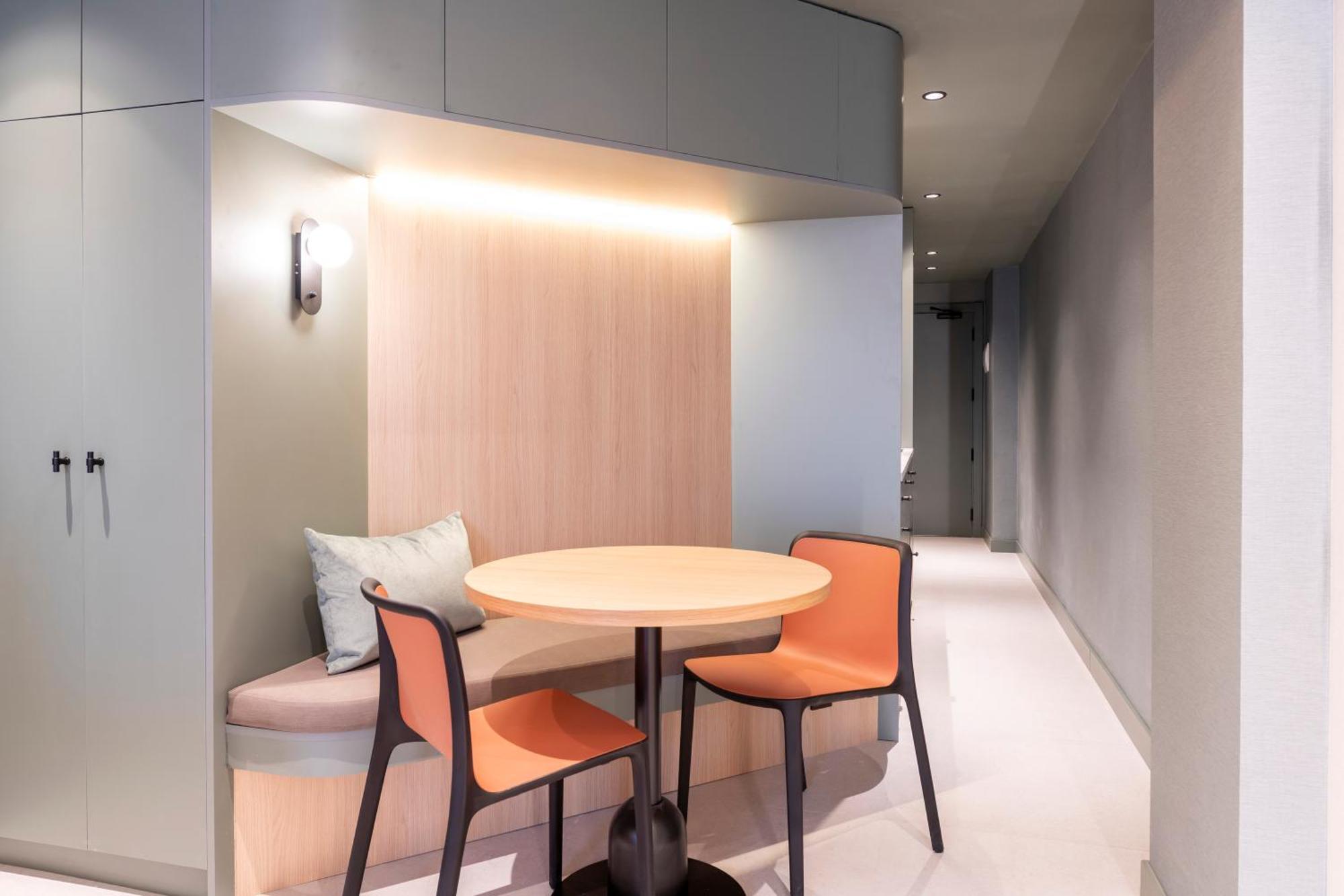 Executive Room