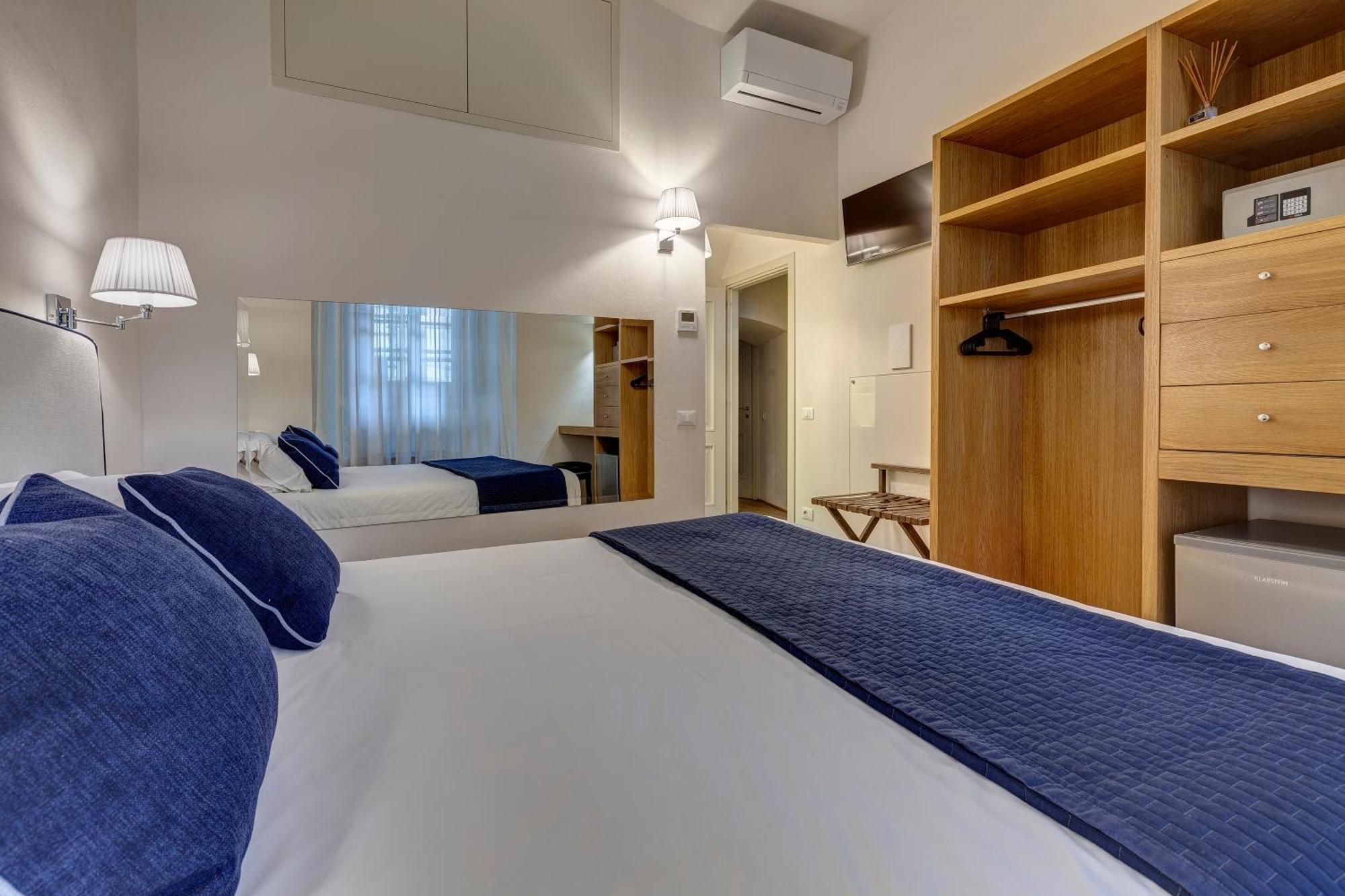 Double Room Private Bathroom
