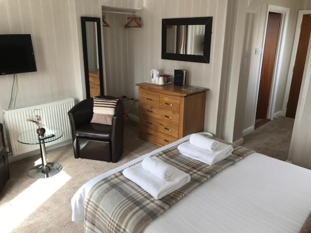Double Room with Balcony and Sea View