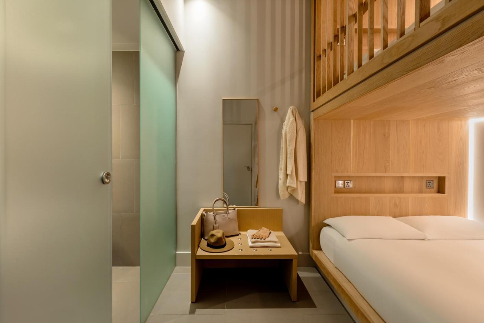 Cocoon 4,1650031758:JPEG