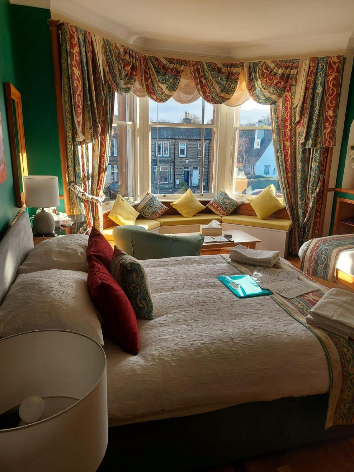 Large Double or Twin Room