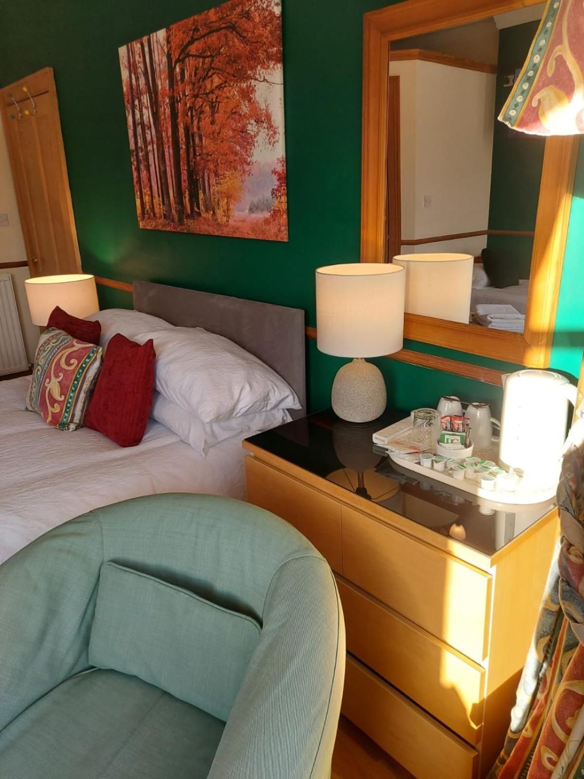 Large Double or Twin Room
