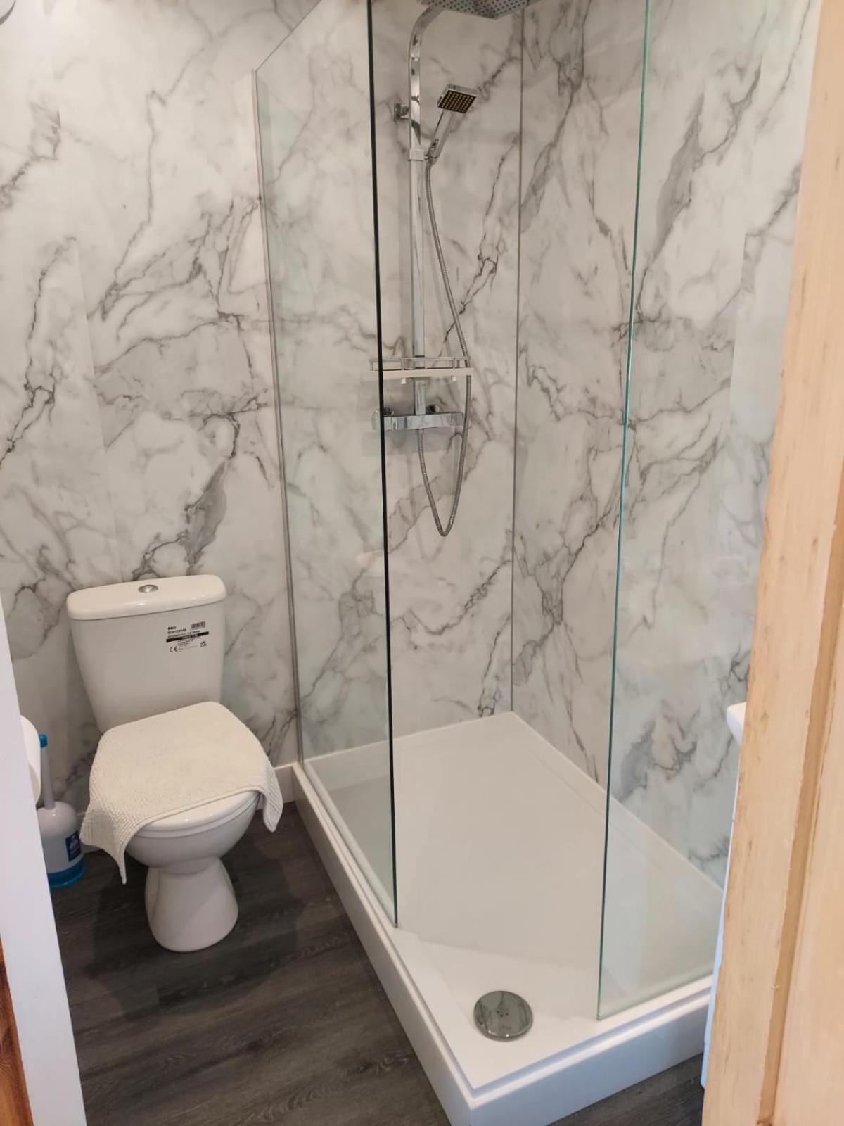 Large Double or Twin Room