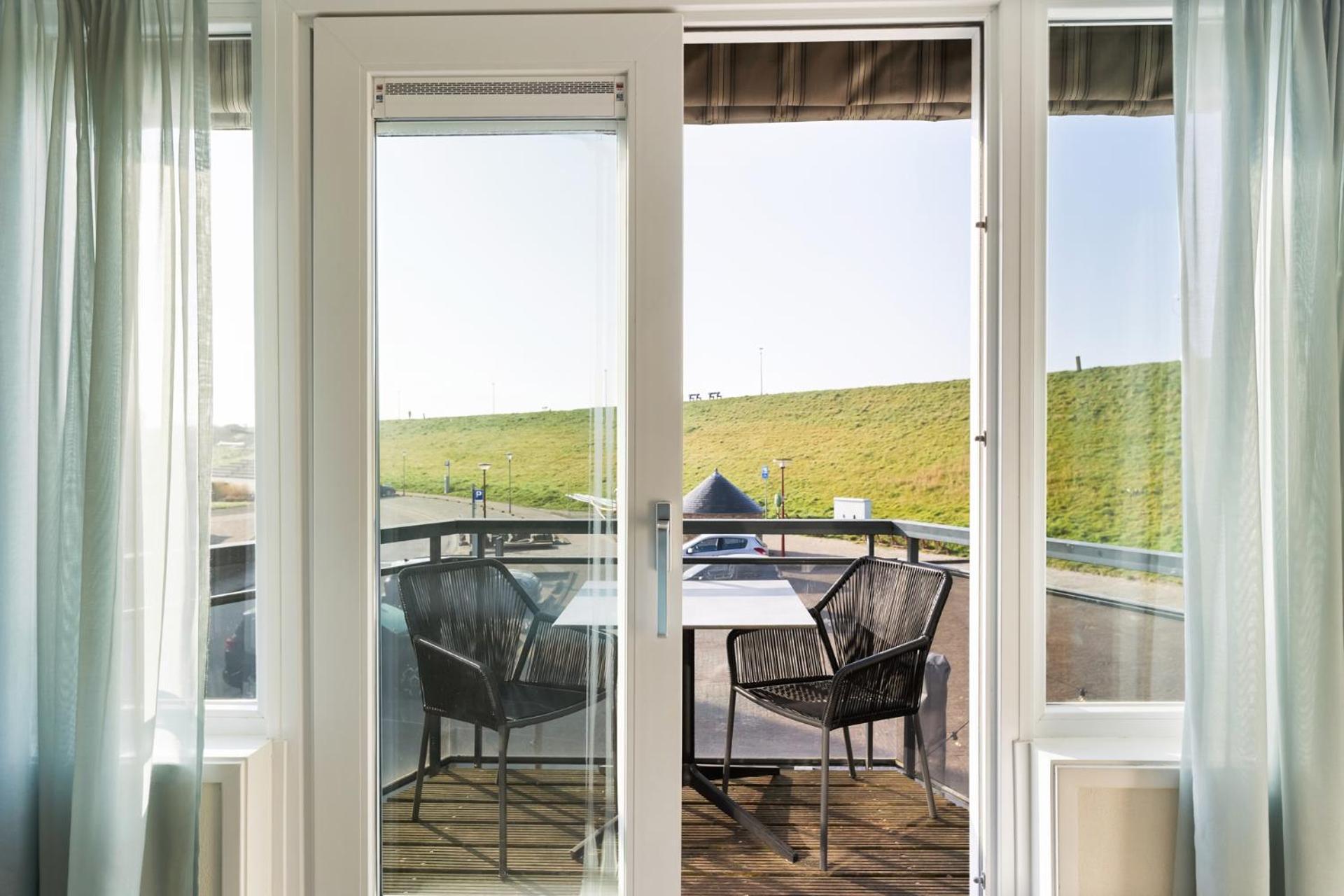 Room balcony frontside