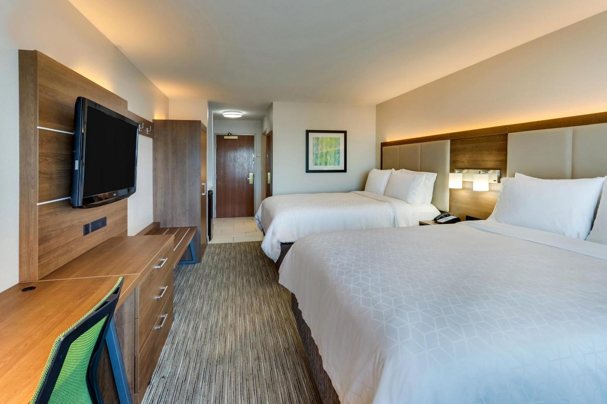 Standard Room Two Queen Beds