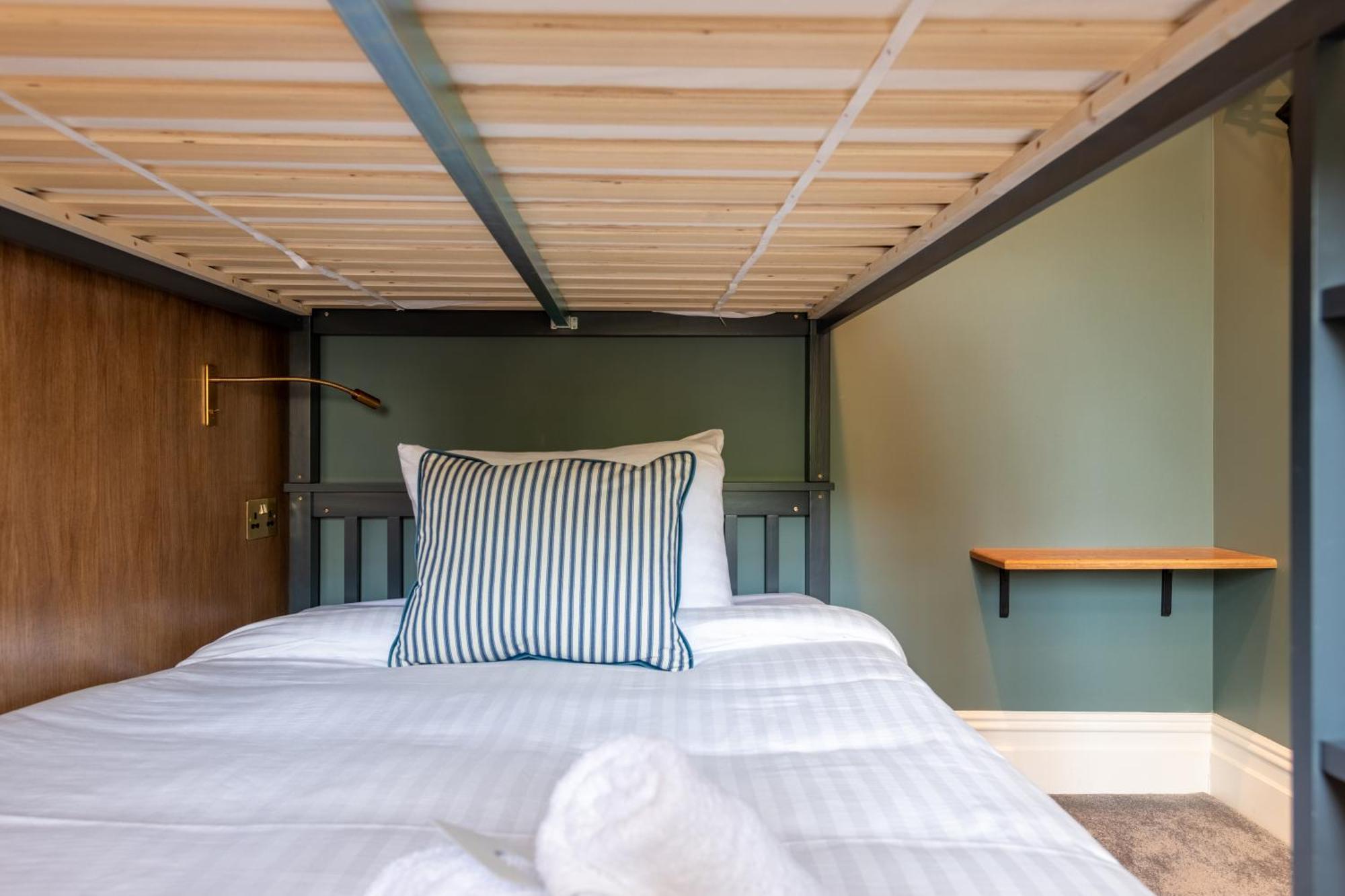 Cosy Twin Room Bunk Beds