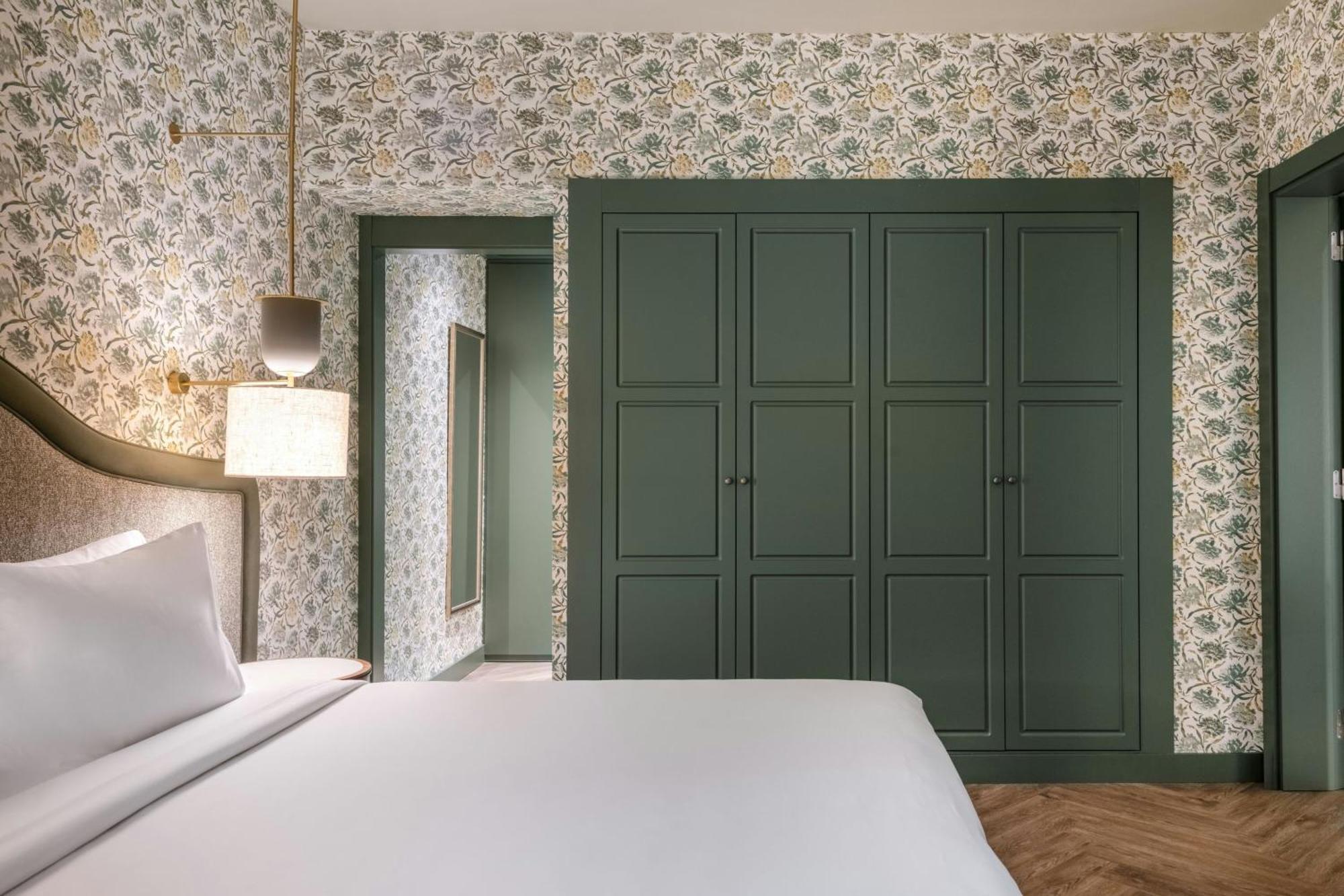 Junior Suite Junior Suite 1 King