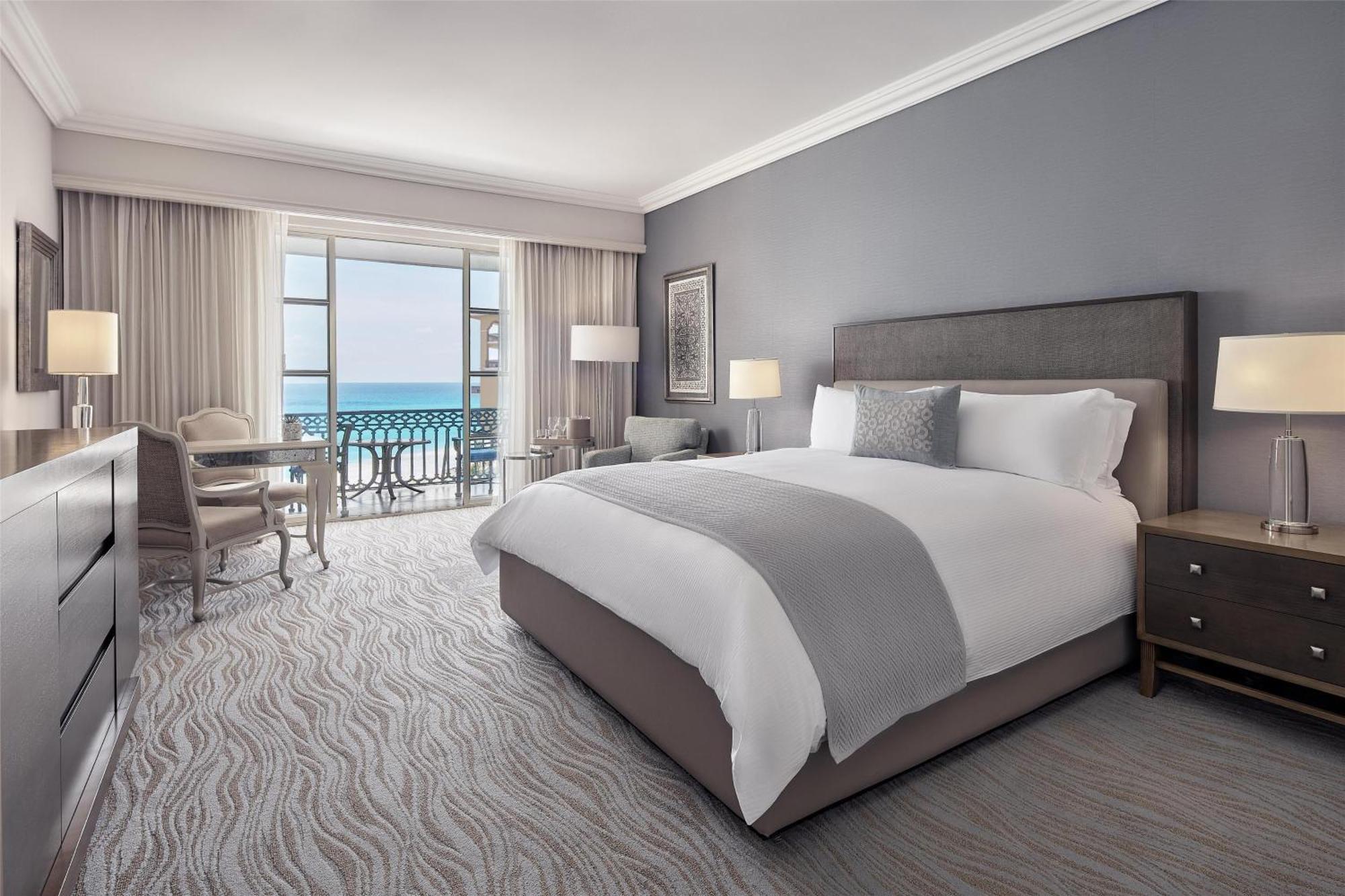 Deluxe Seafront King Room