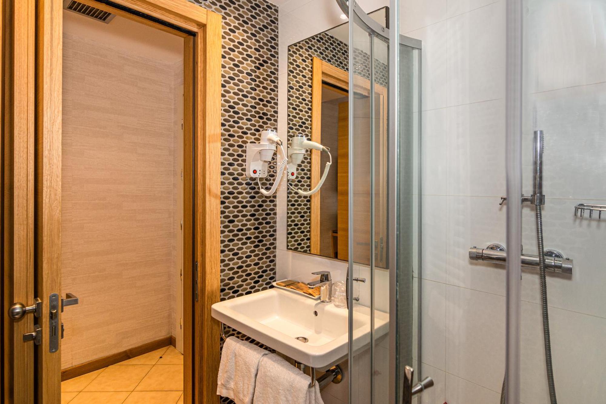Double or Twin Room Balcony