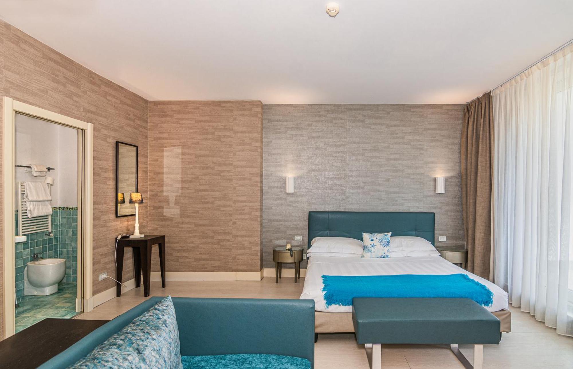 Superior Quadruple Room Annex