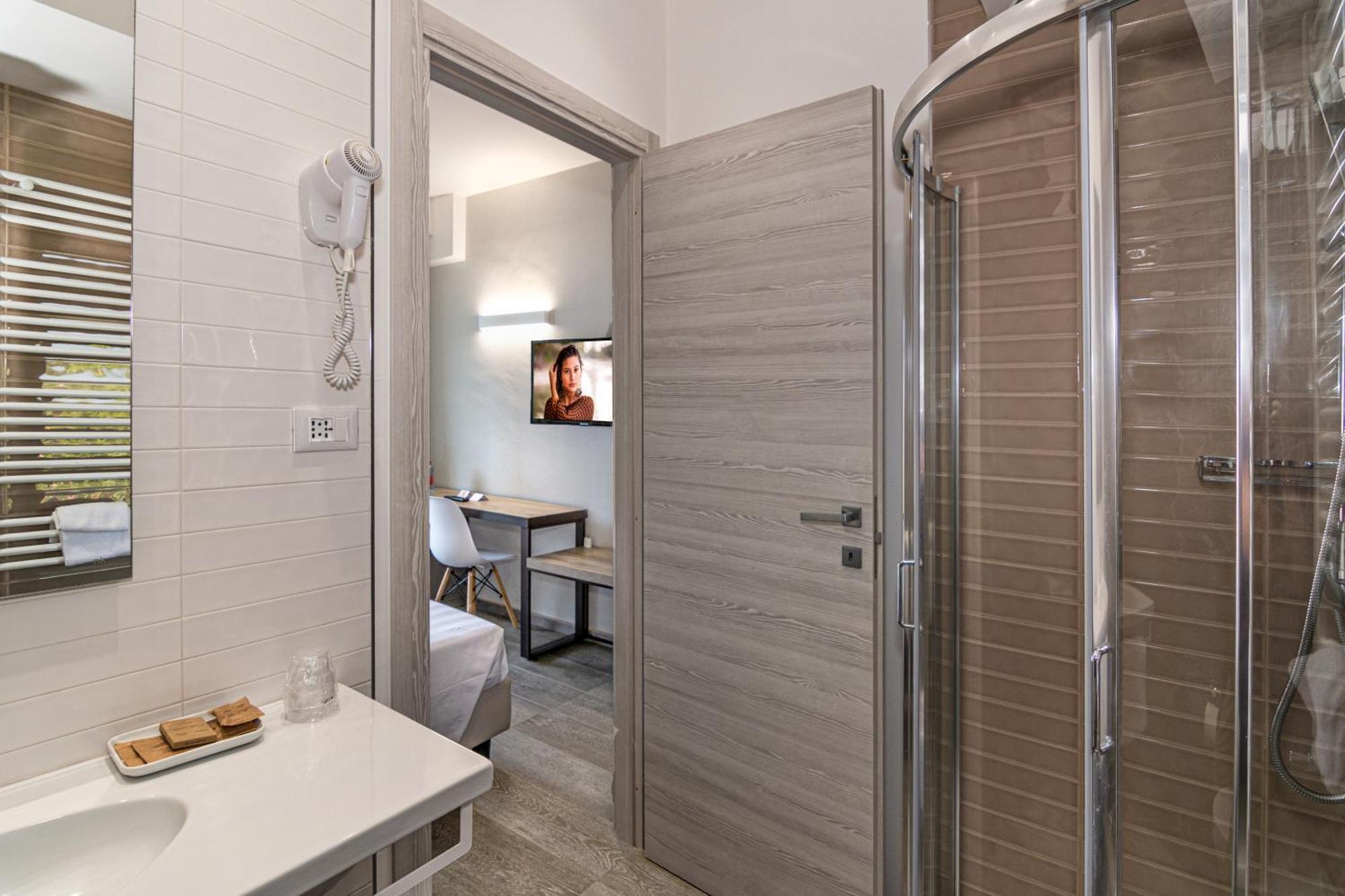 Double or Twin Room Balcony