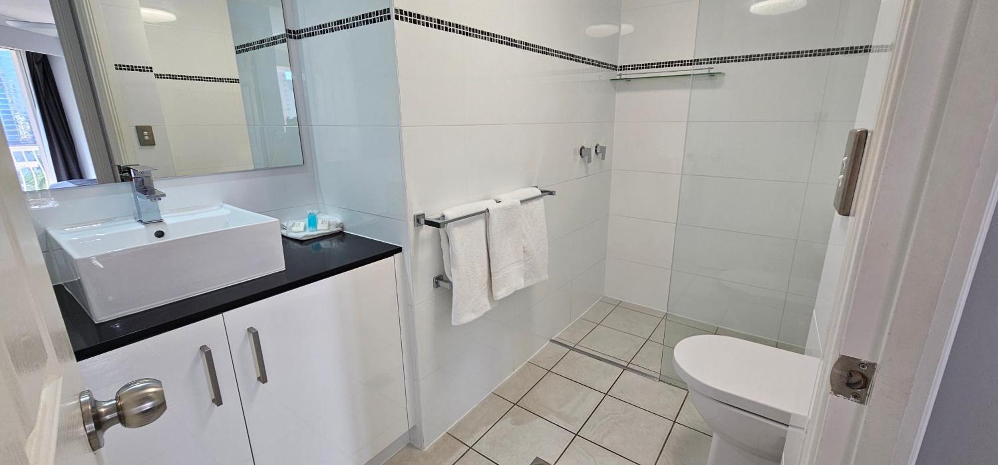 Two-Bedroom Apartment Two Bathrooms