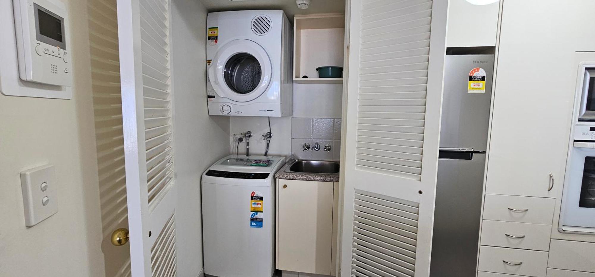 Two-Bedroom Apartment Two Bathrooms