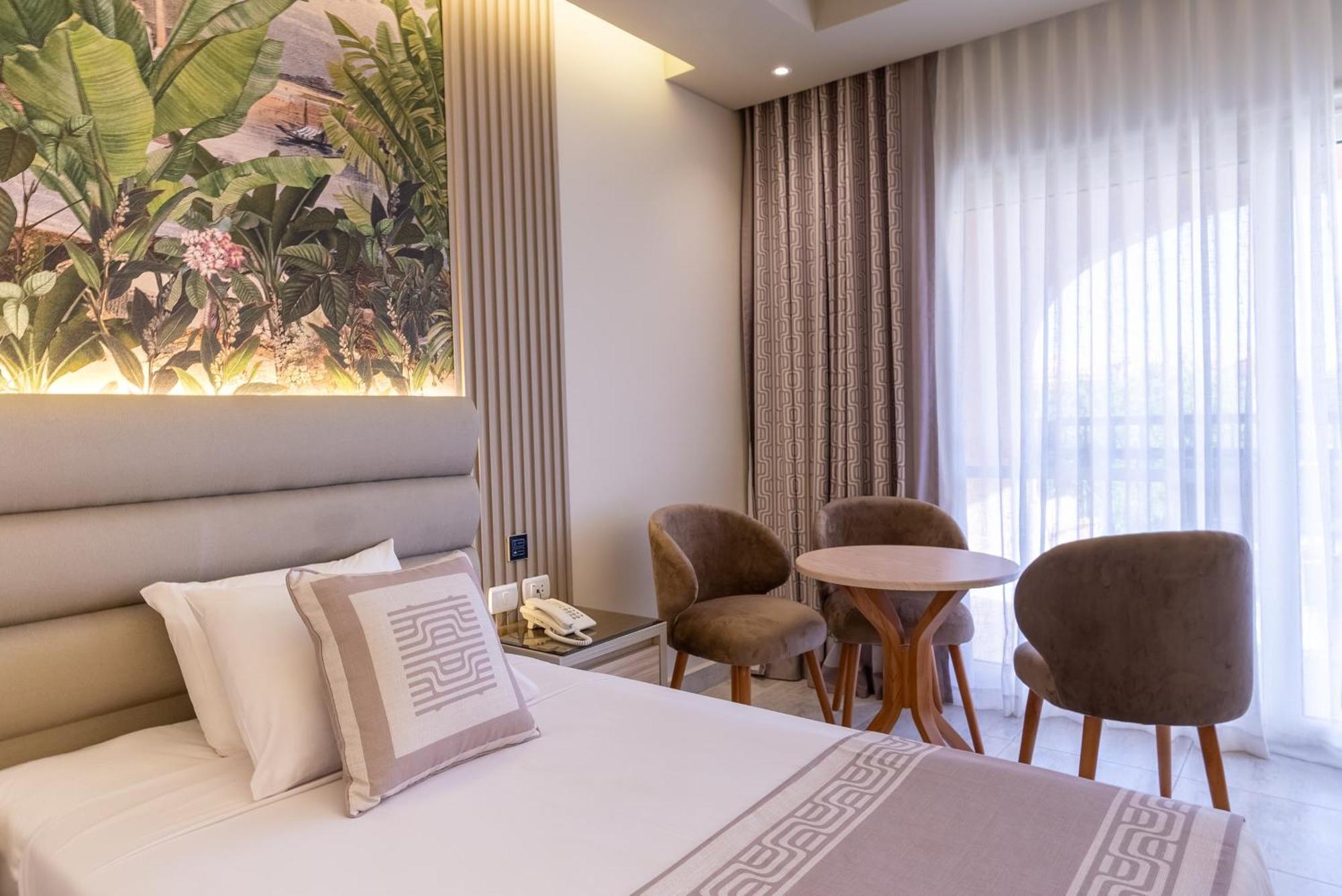 Deluxe Double or Twin Room Garden View