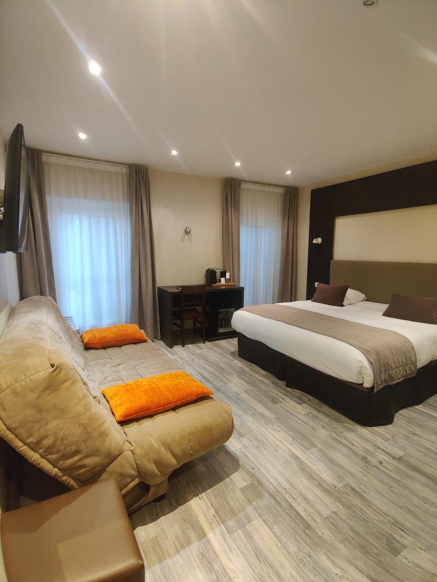 Chambre Double Supérieure - Vue sur Ville