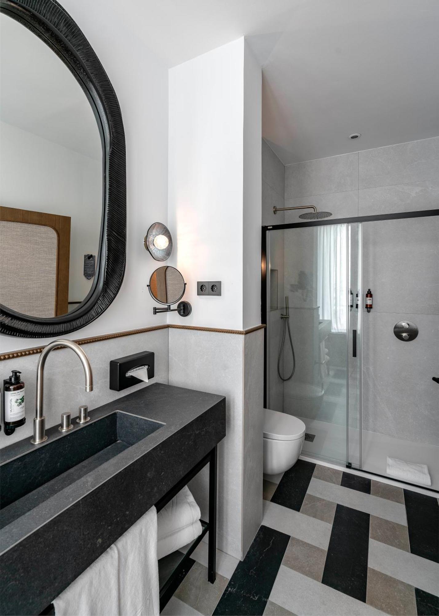 Superior Double Room Balcony Barrio de las Letras Views