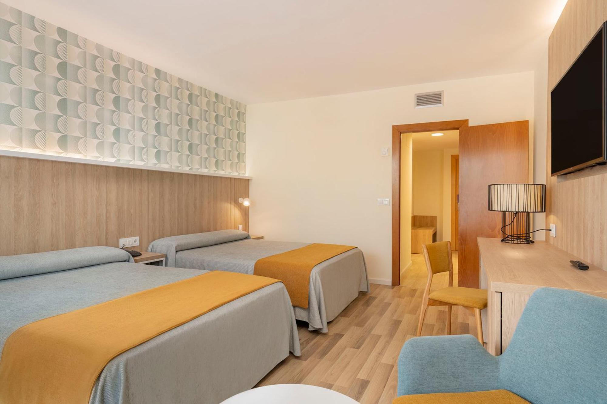 Double Room,1705562031:JPEG