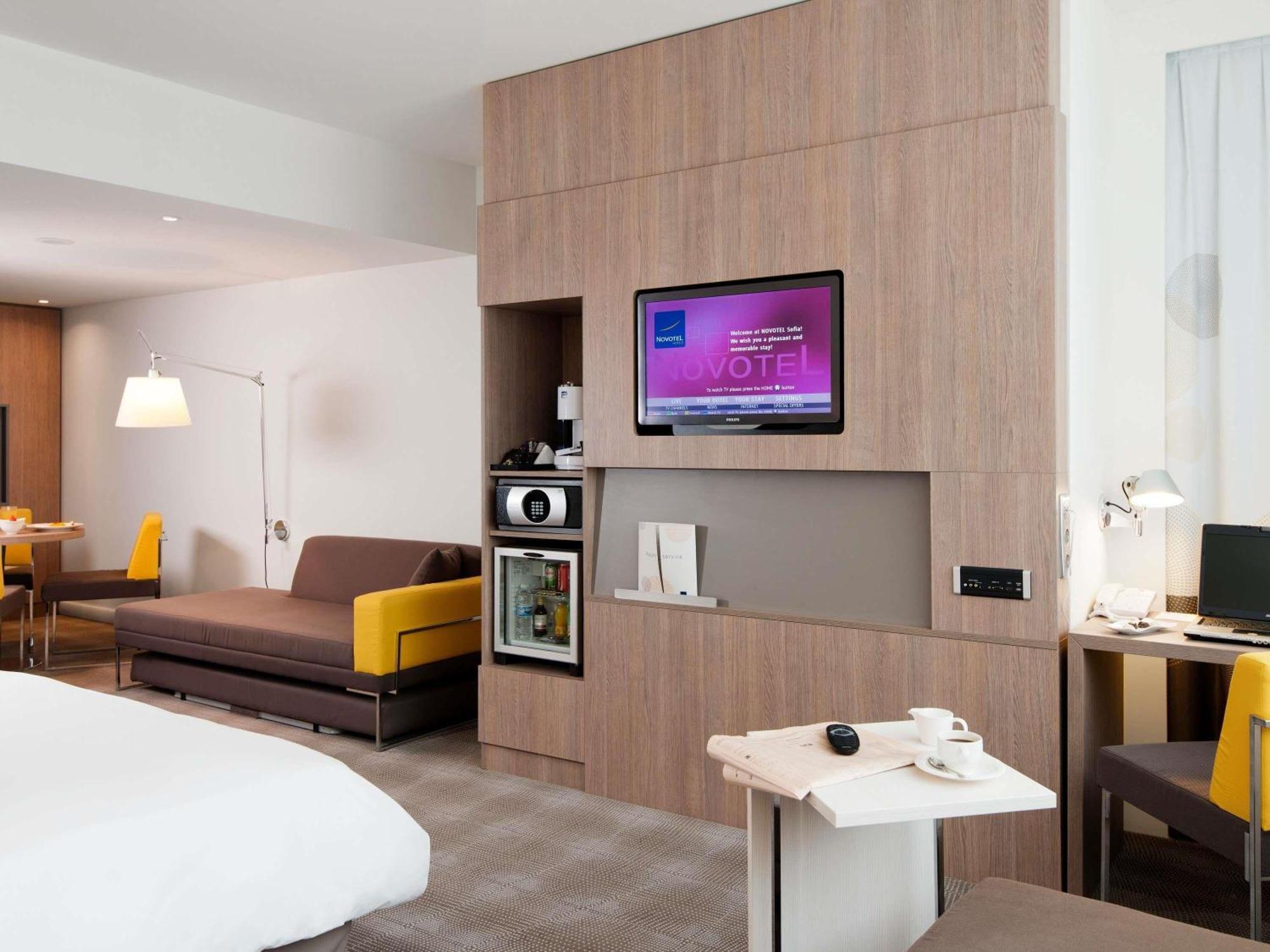 Executive Room,1706828538:JPEG