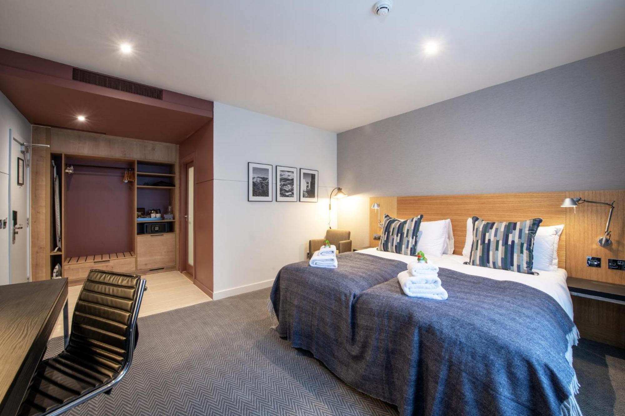 City Twin Room