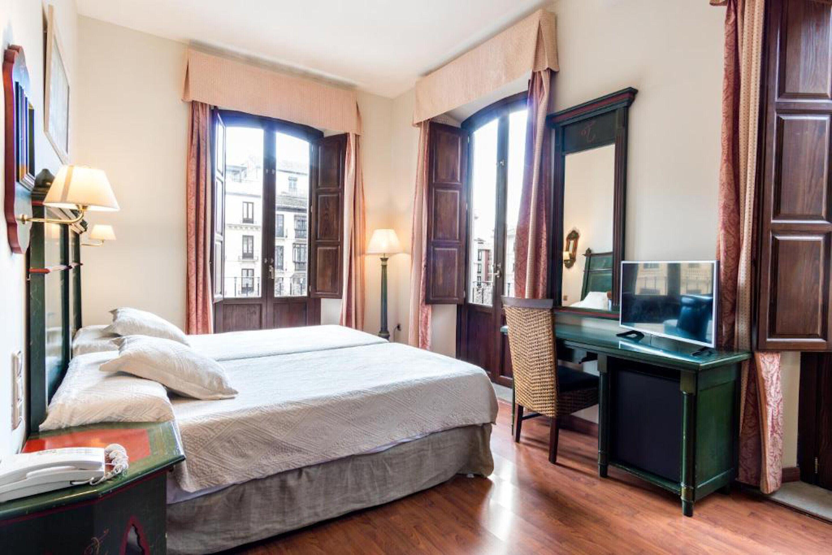 Superior Twin Room City View