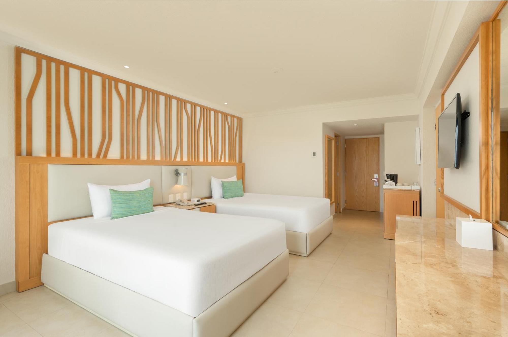 Deluxe Room,1717012171:JPEG