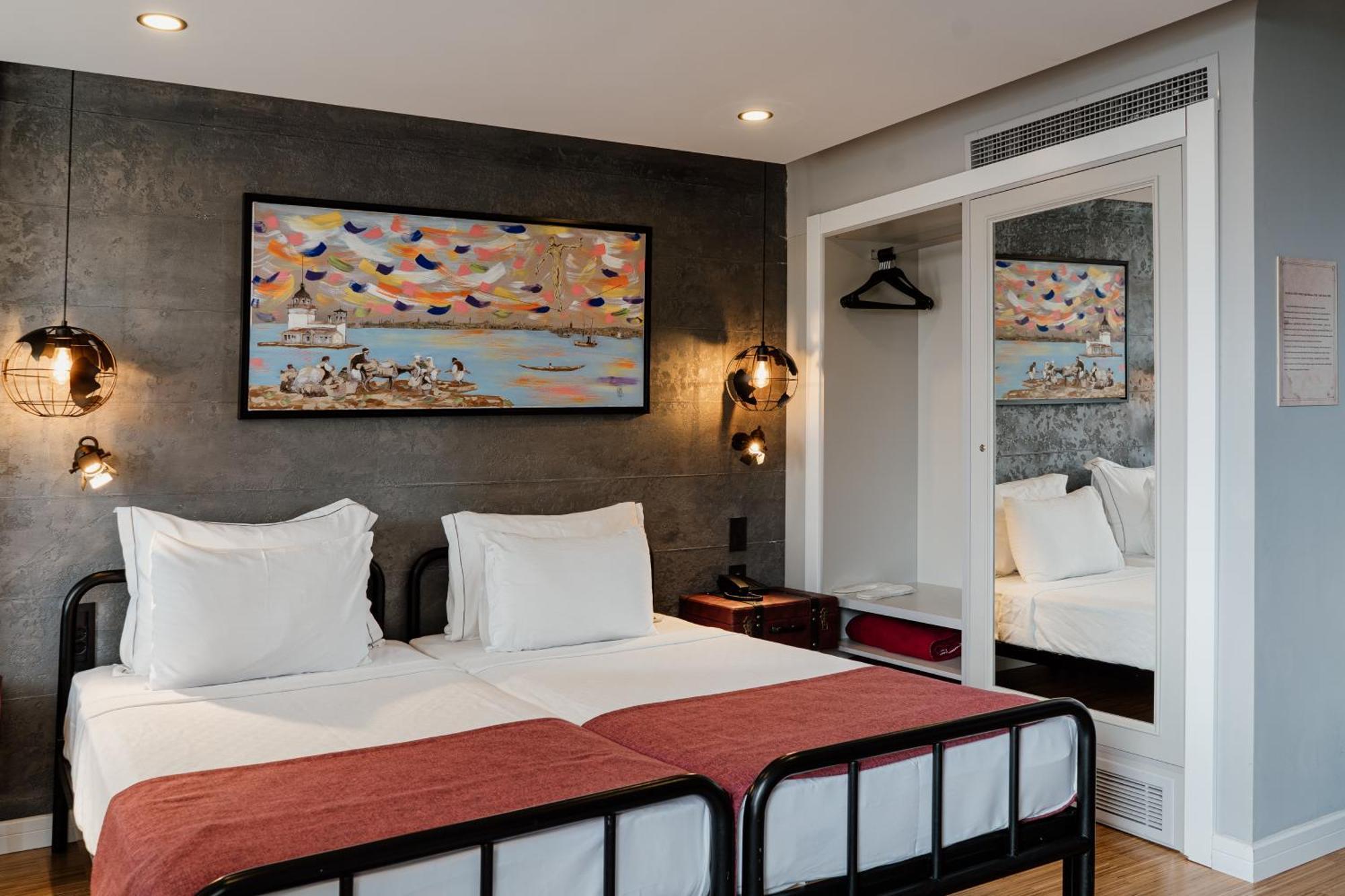 Premier Room