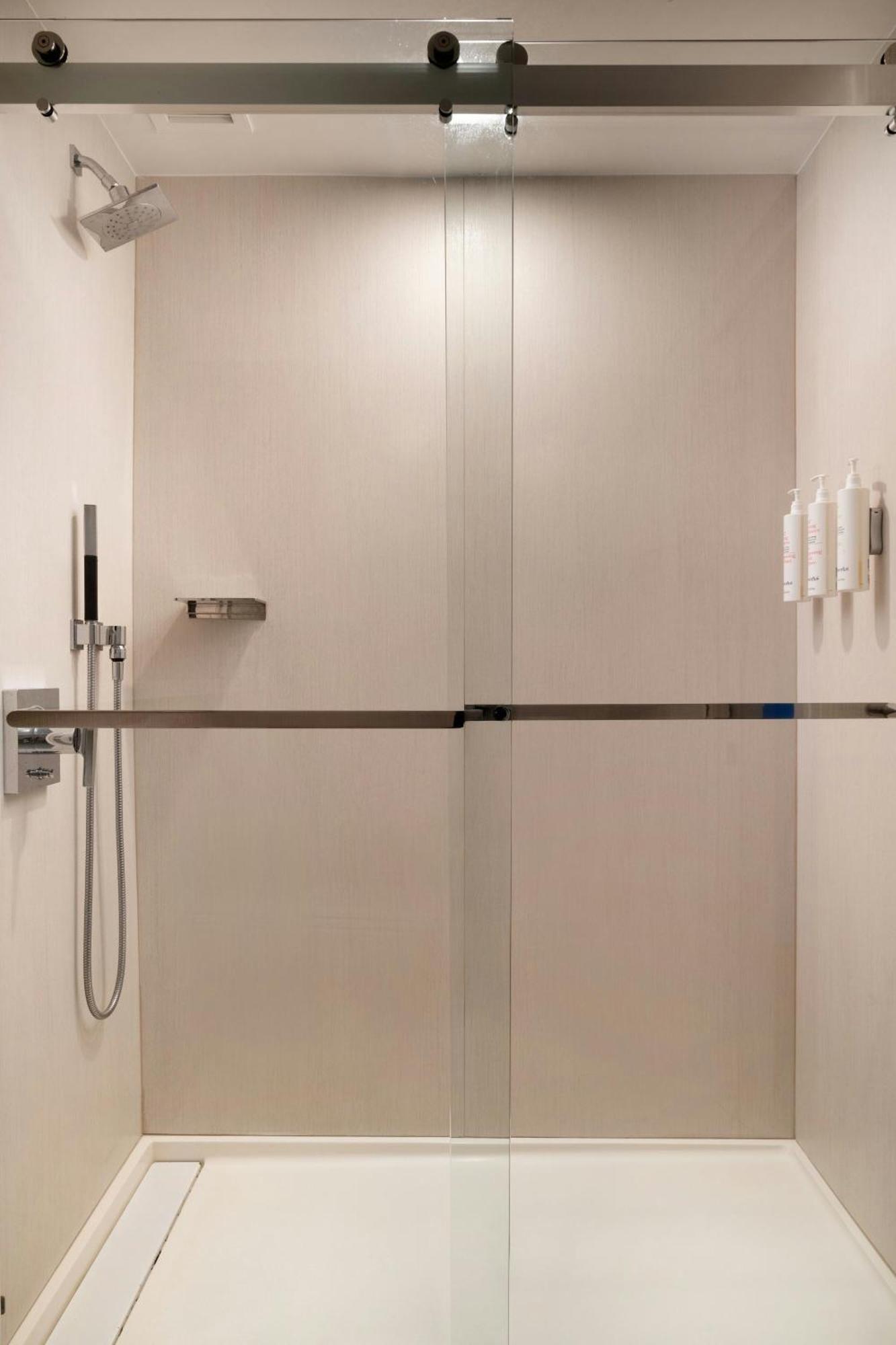 King Room Hearing Accessible