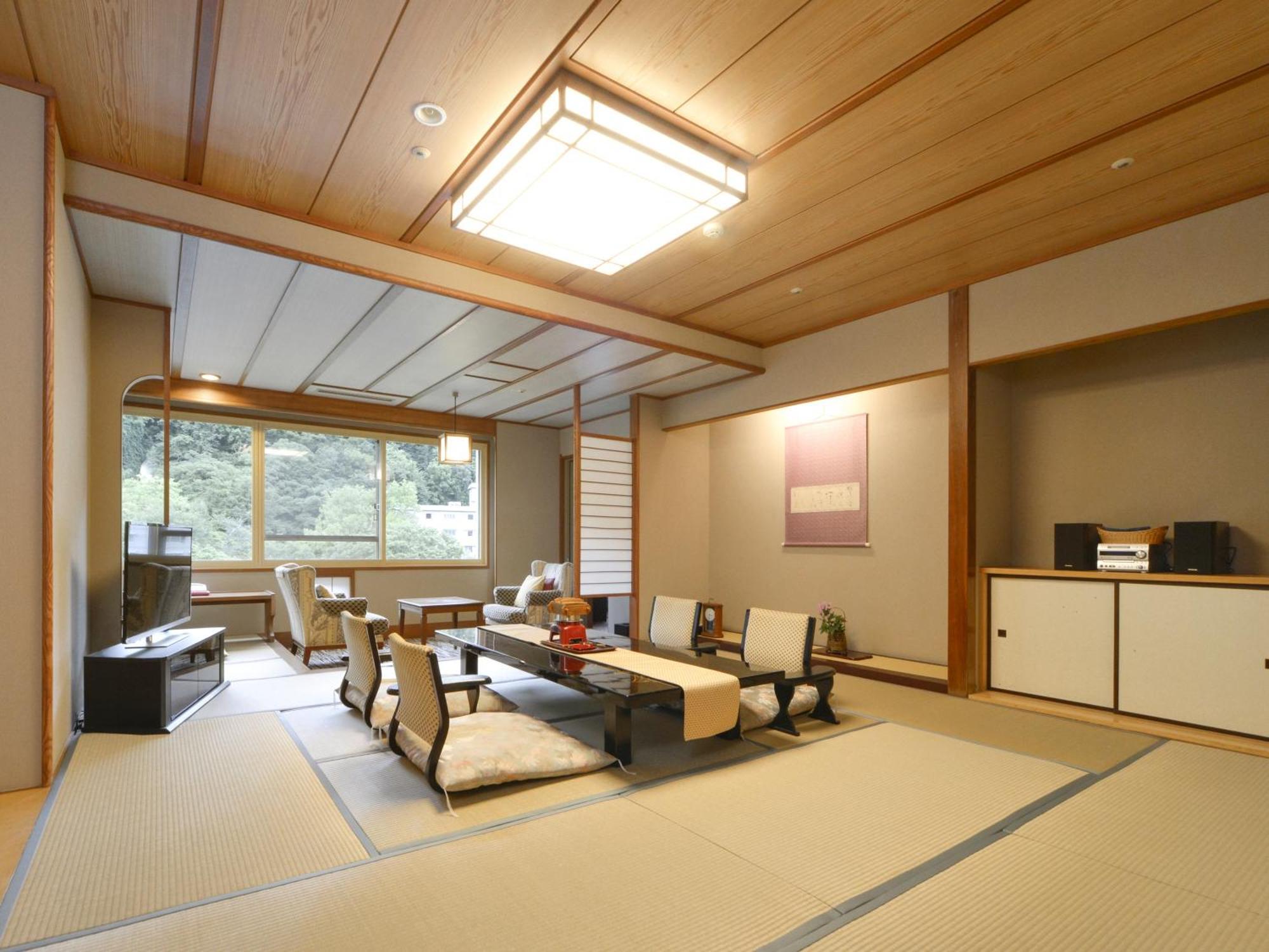 Corner Japanese-Style Connected Room-Restaurant Dinner