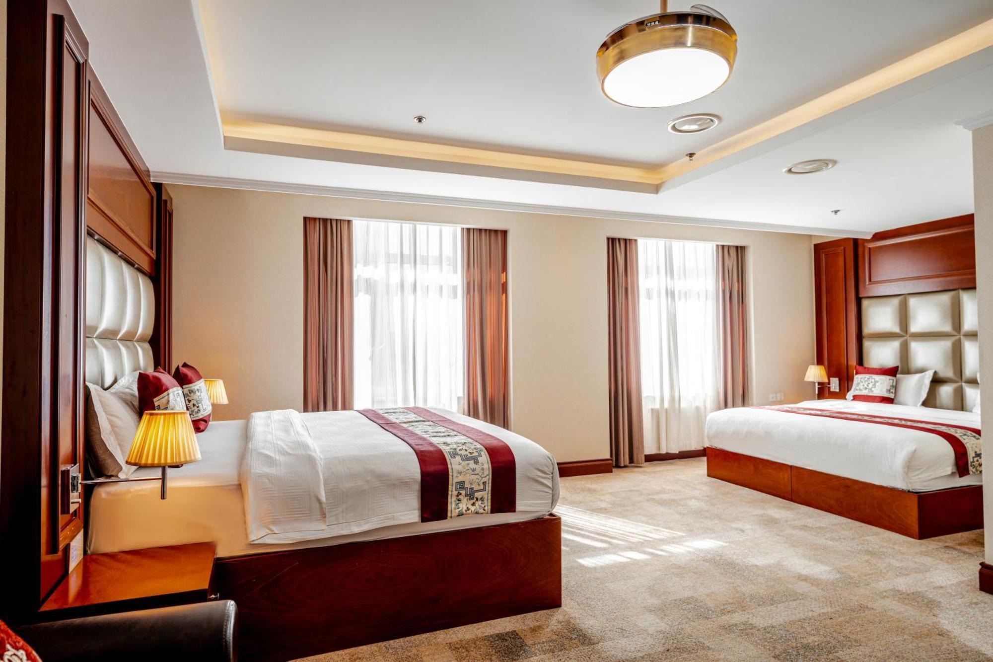 Family suite room