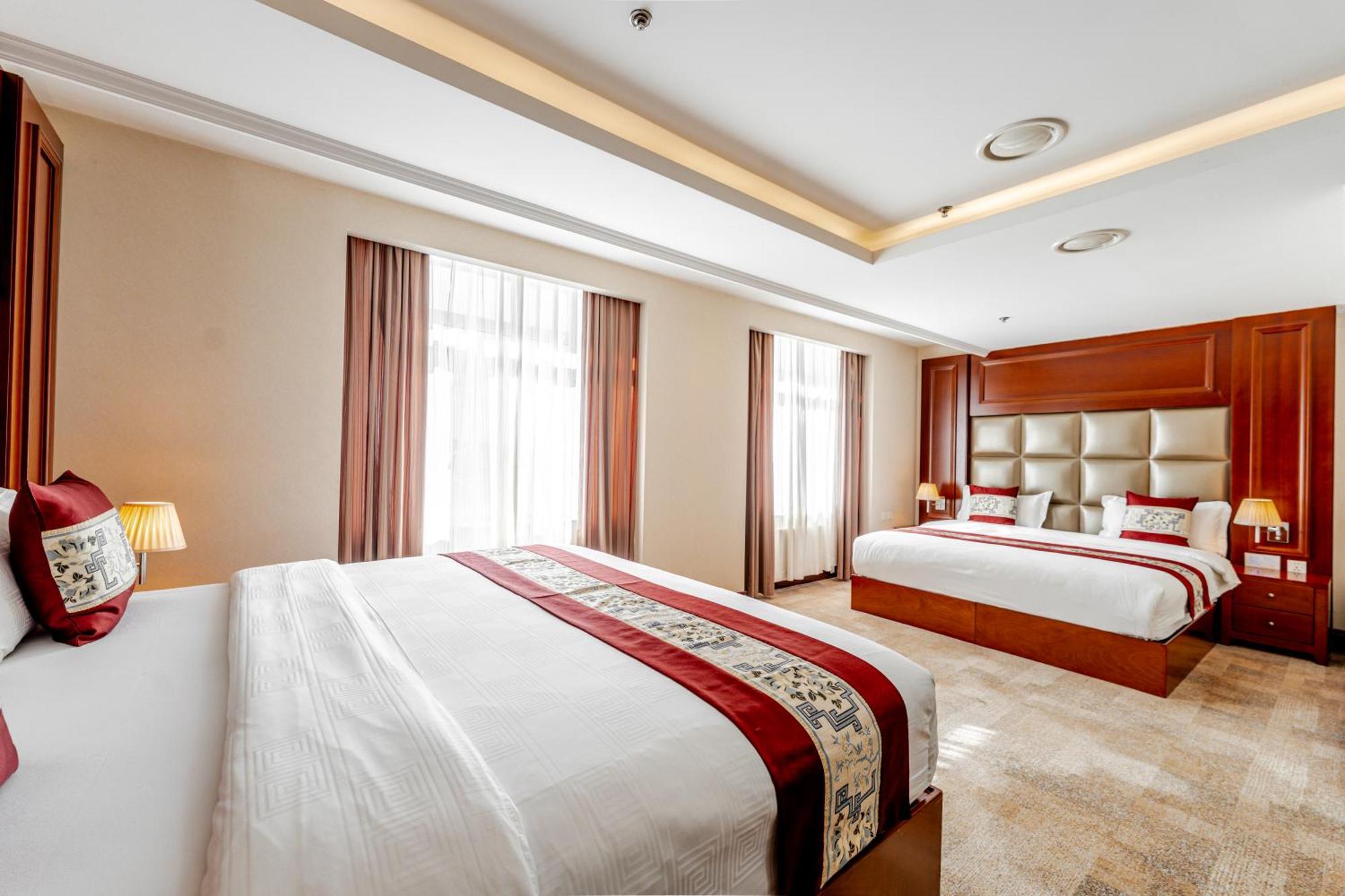 Family suite room