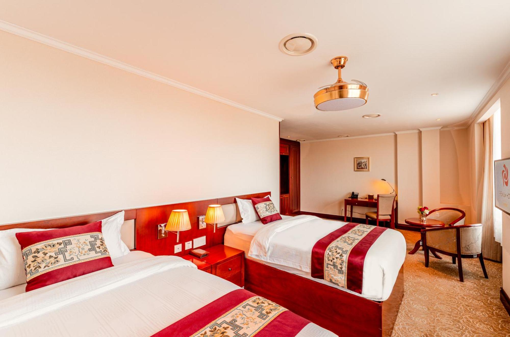 Twin Guest Room