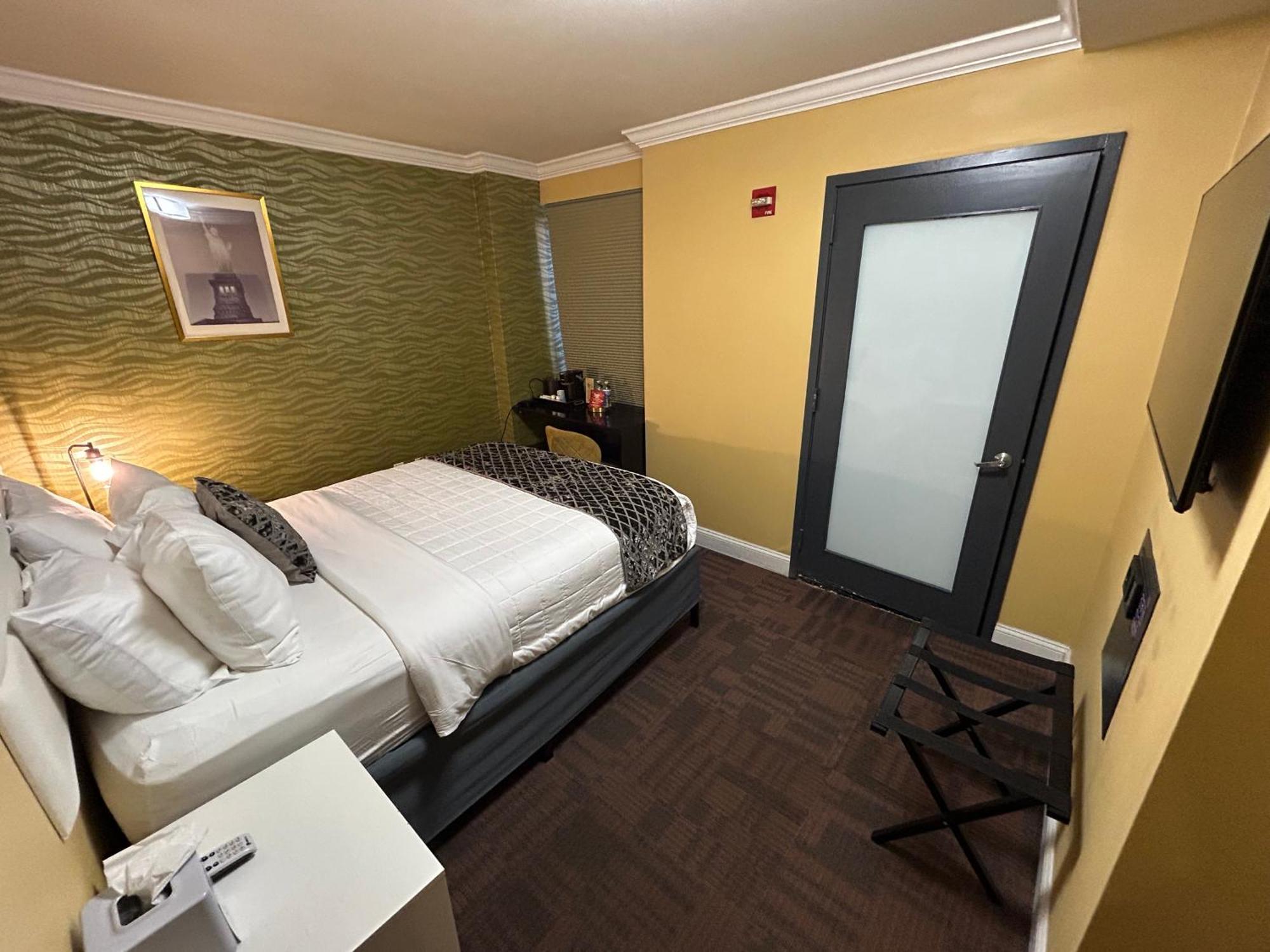 Queen Room Disability Access