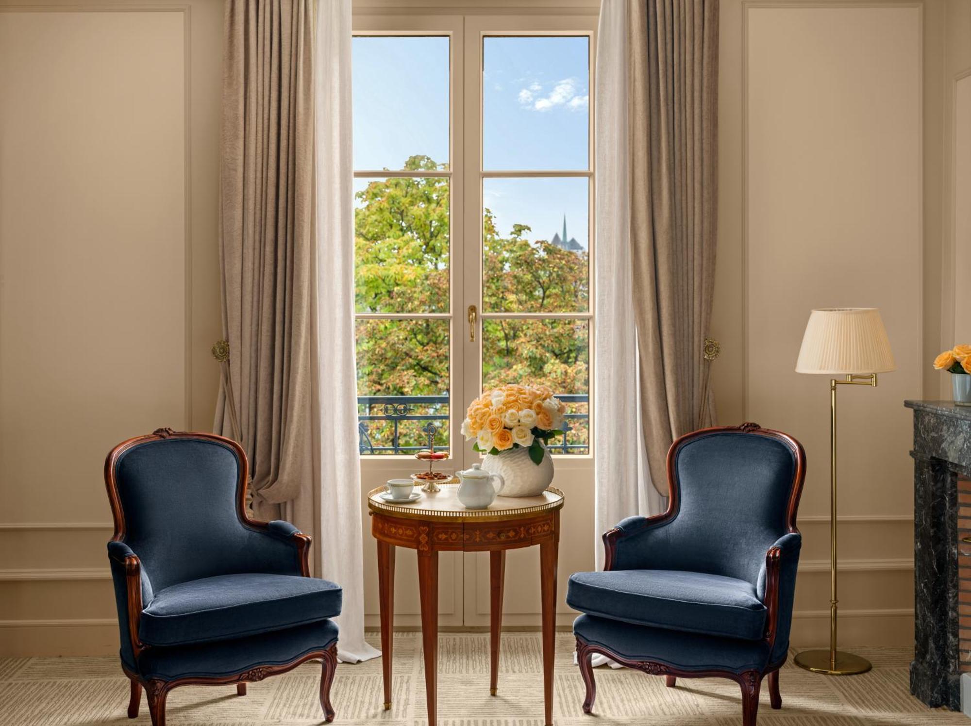 Deluxe Room Lake View