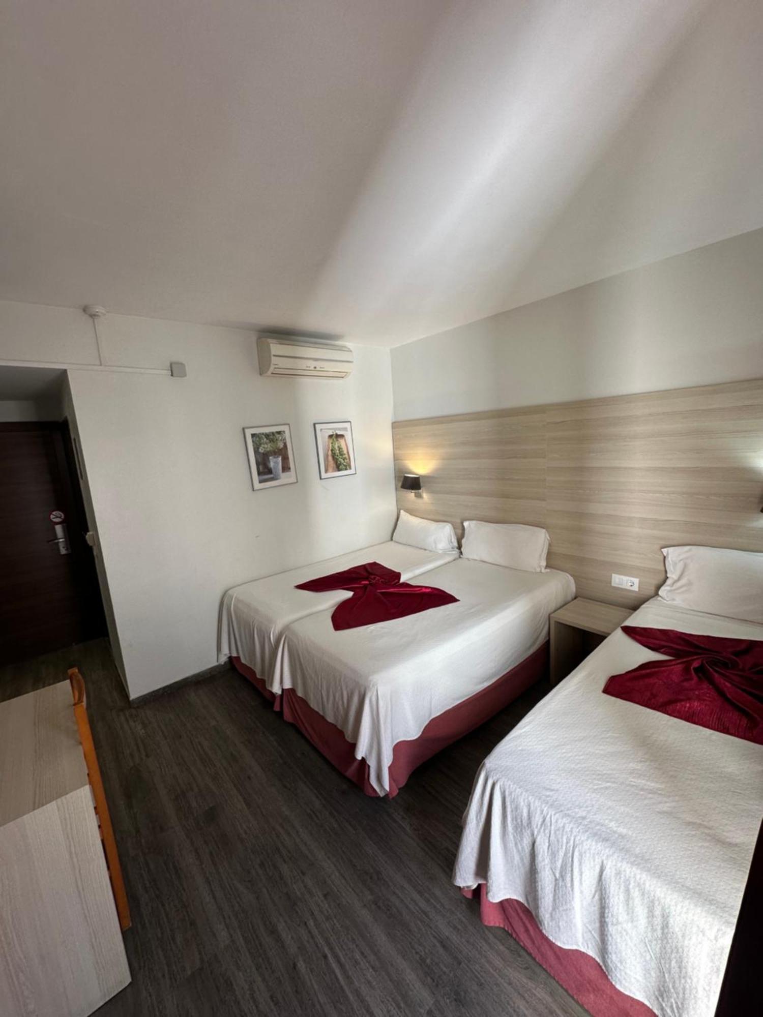 Triple Room Balcony
