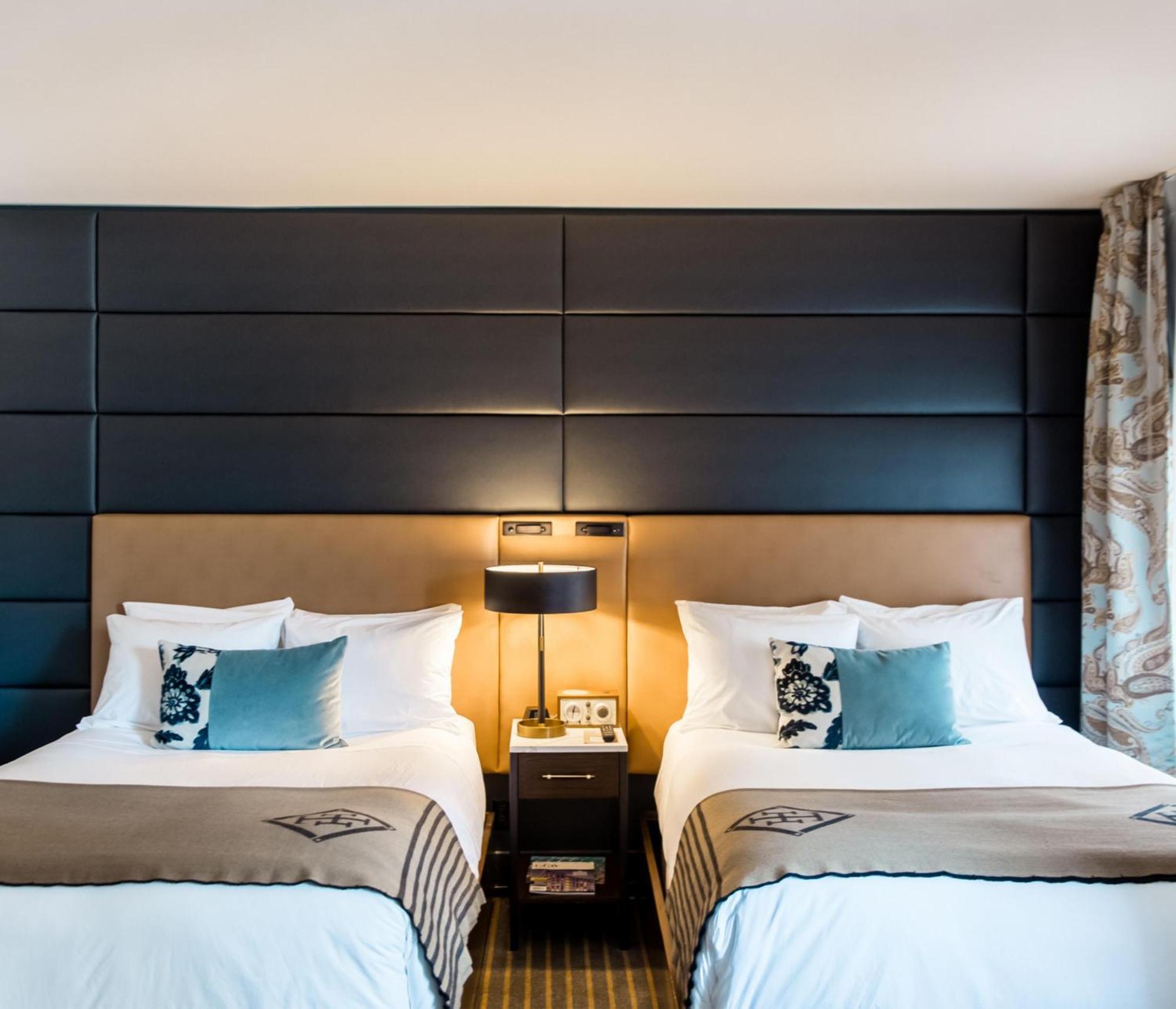 Deluxe Room with Two Double Beds and City View,1742673048:JPEG