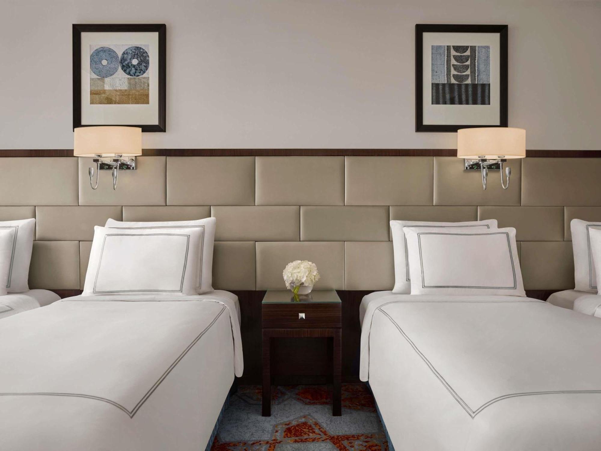 Classic Quadruple Room City View