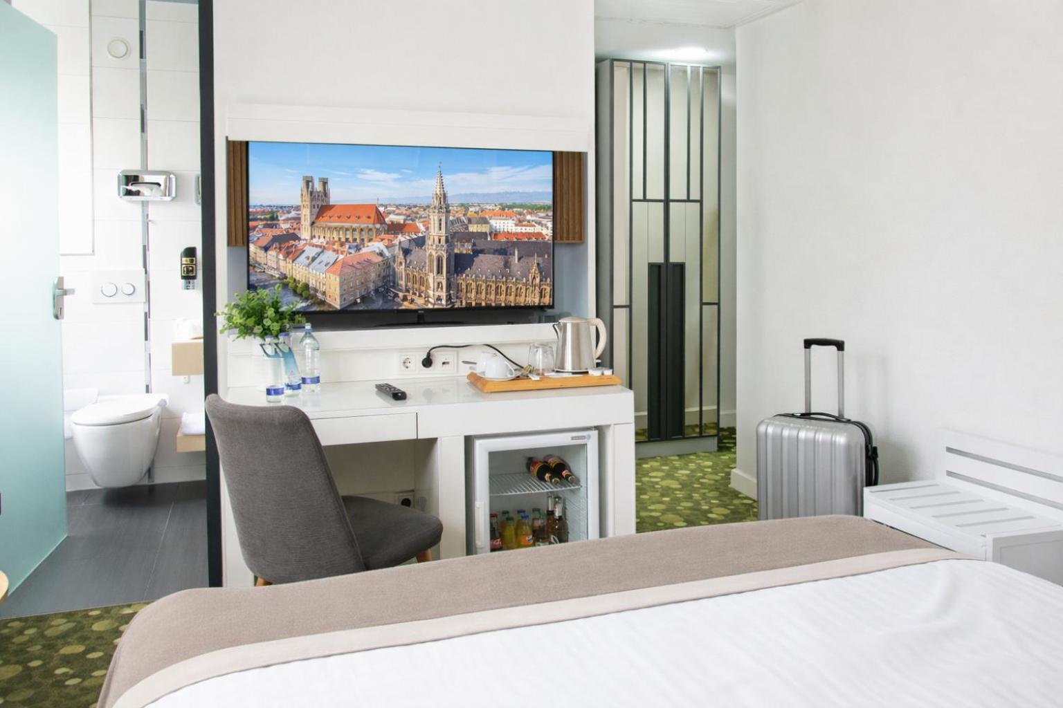 Double Room