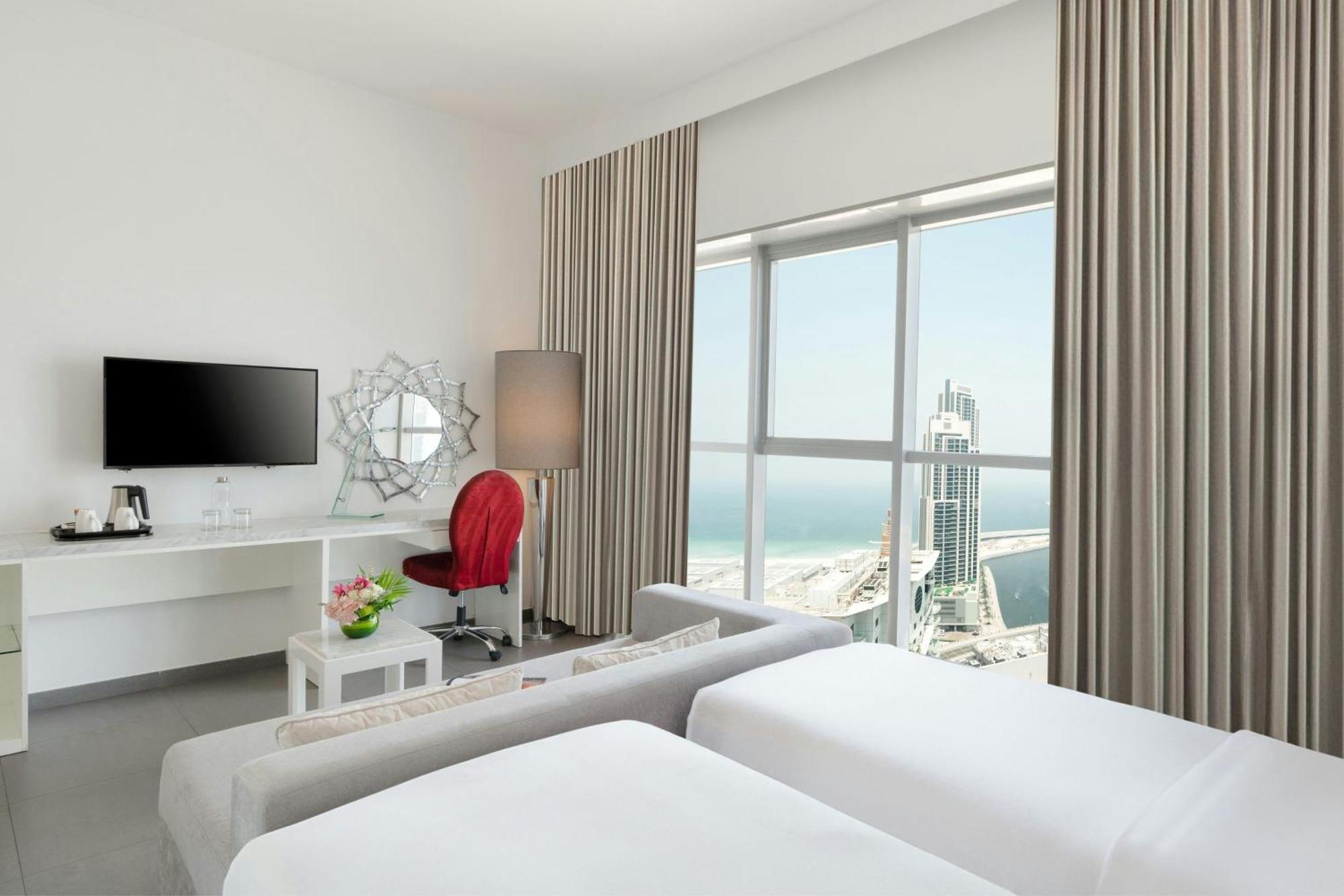 Ultimate – Deluxe Room including F&B & Laundry Early check at 12 PM & Late check-out at 2 PM subject to availability