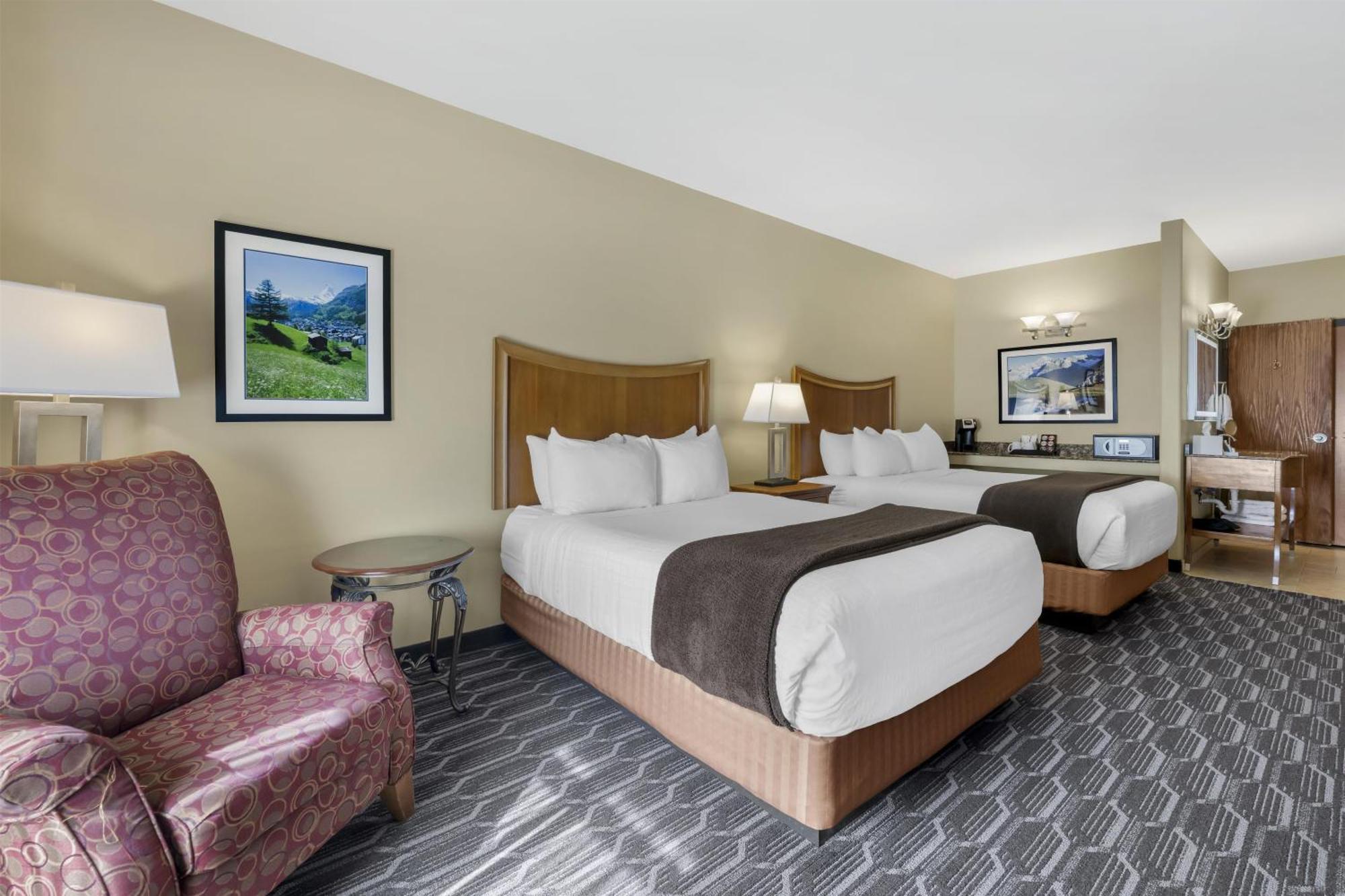 Queen Room Two Queen Beds Non-Smoking