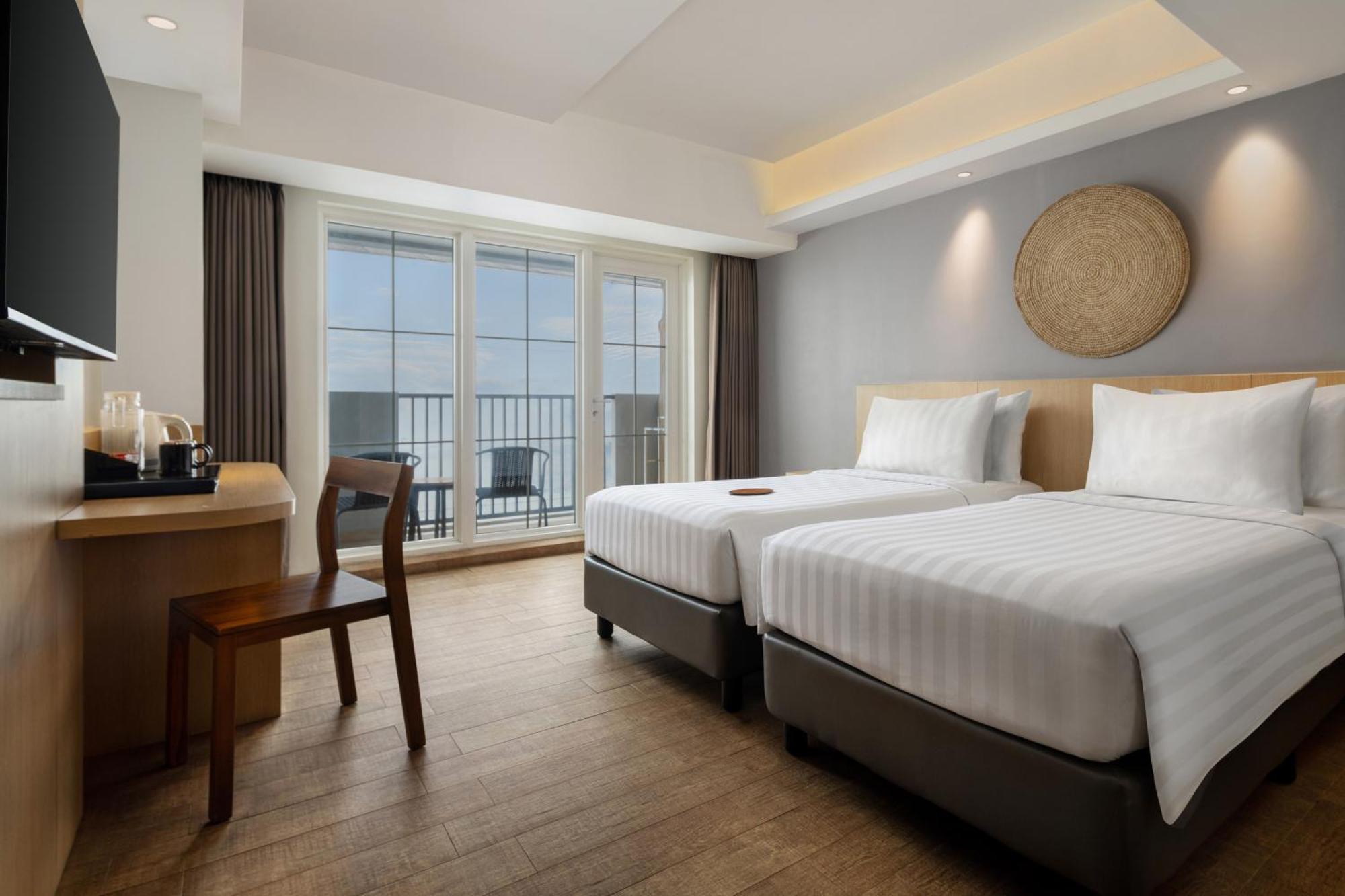 Deluxe Balcony Room