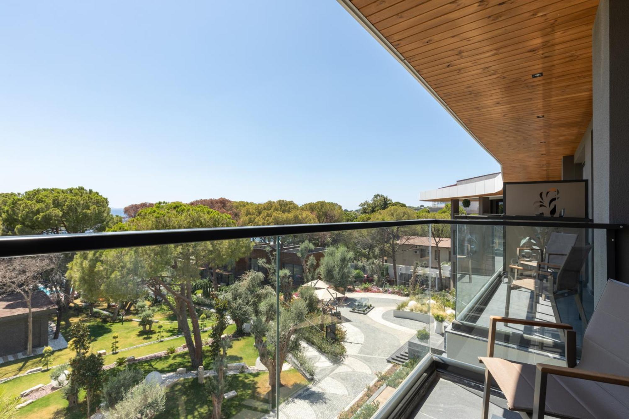 Double or Twin Room Sea View