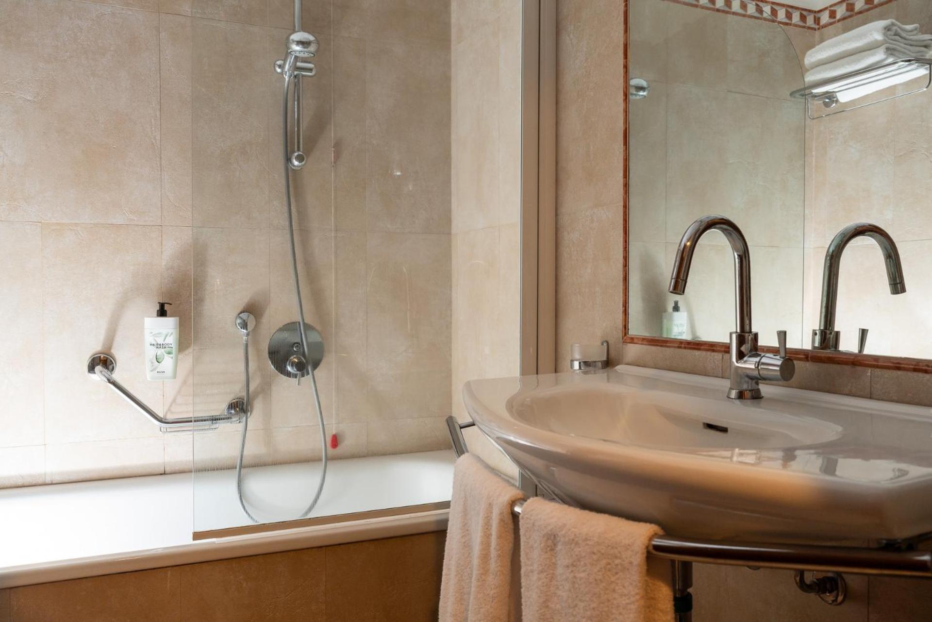 Classic Double or Twin Room