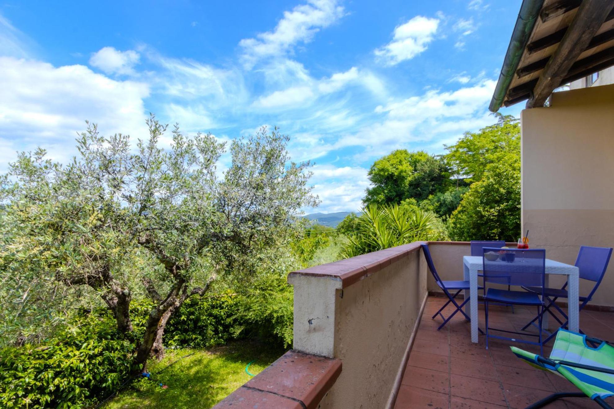 Triple Room Private Balcony