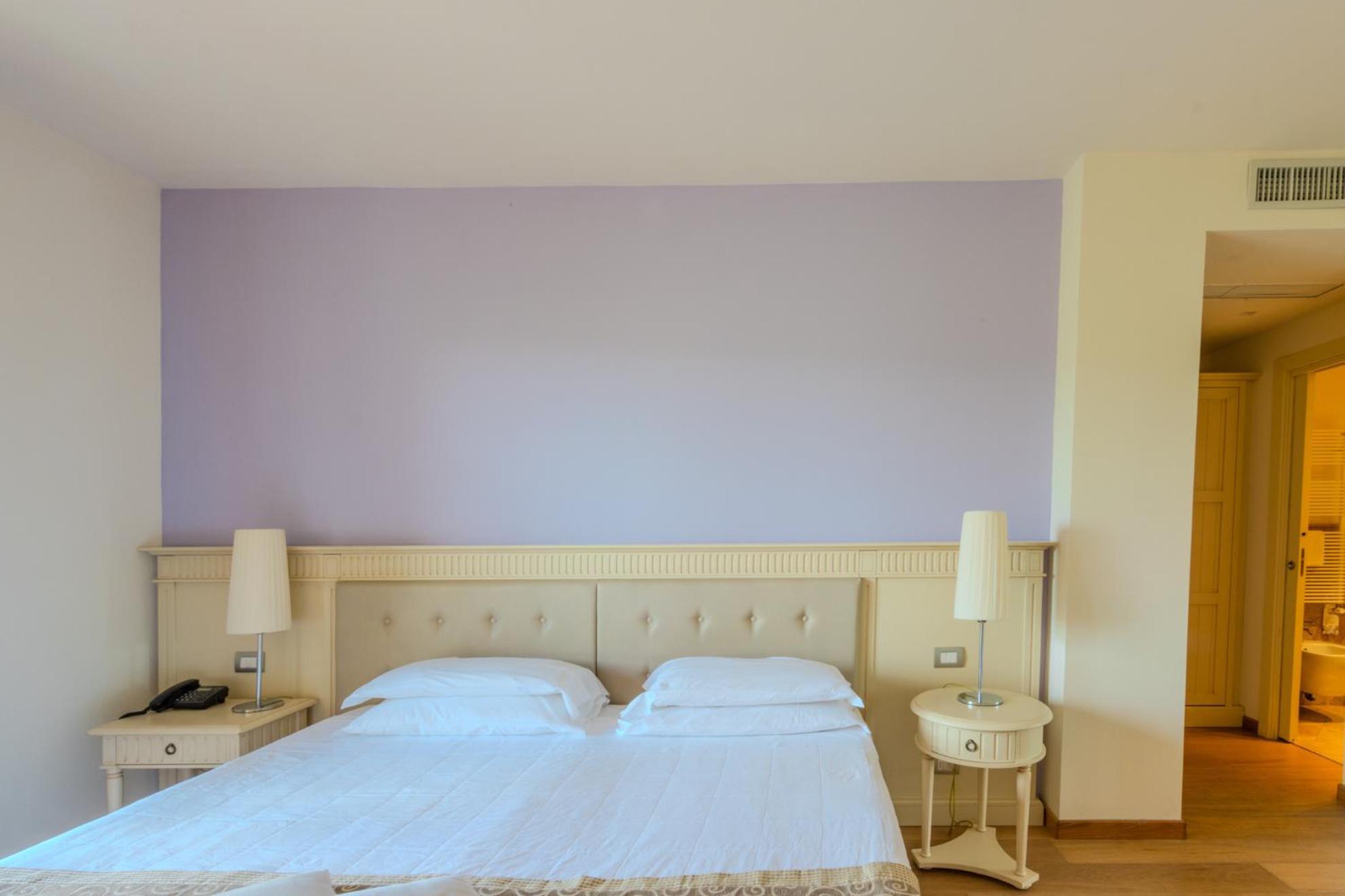 Triple Room Private Balcony