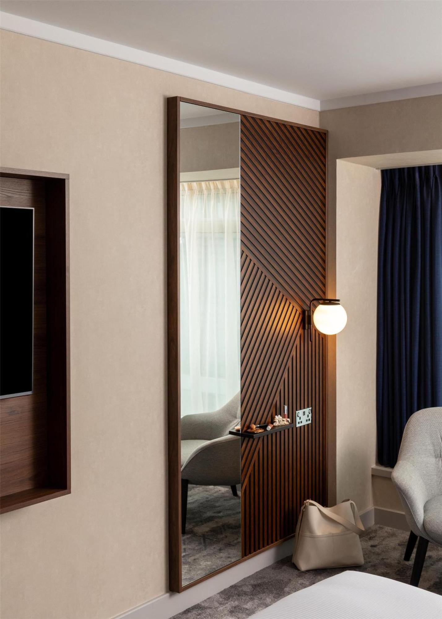 Premium King Room