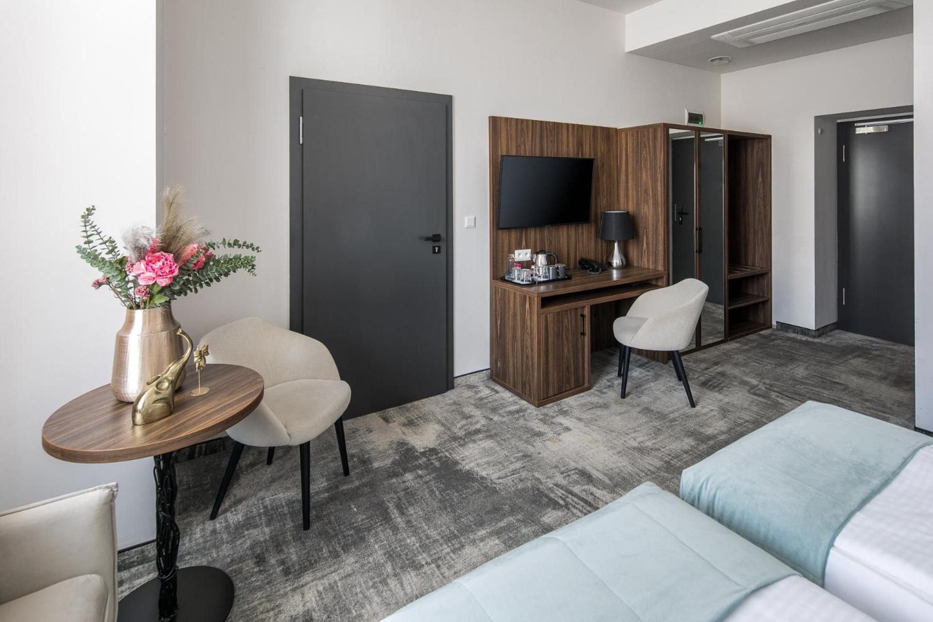Premium Quadruple Room