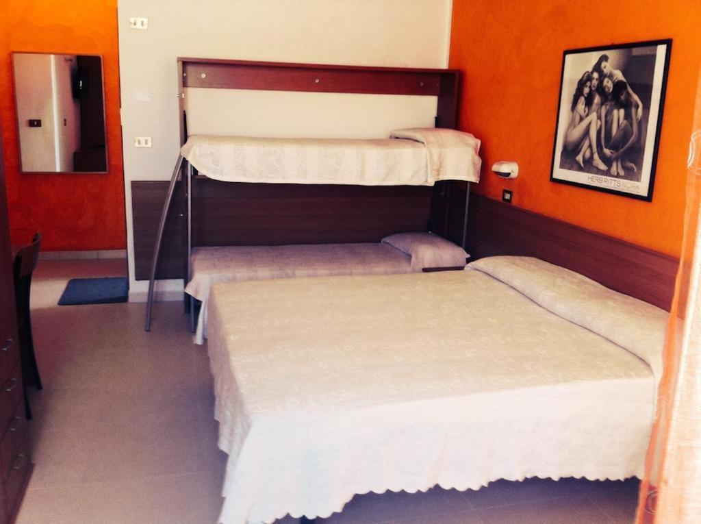 Comfort Triple Room