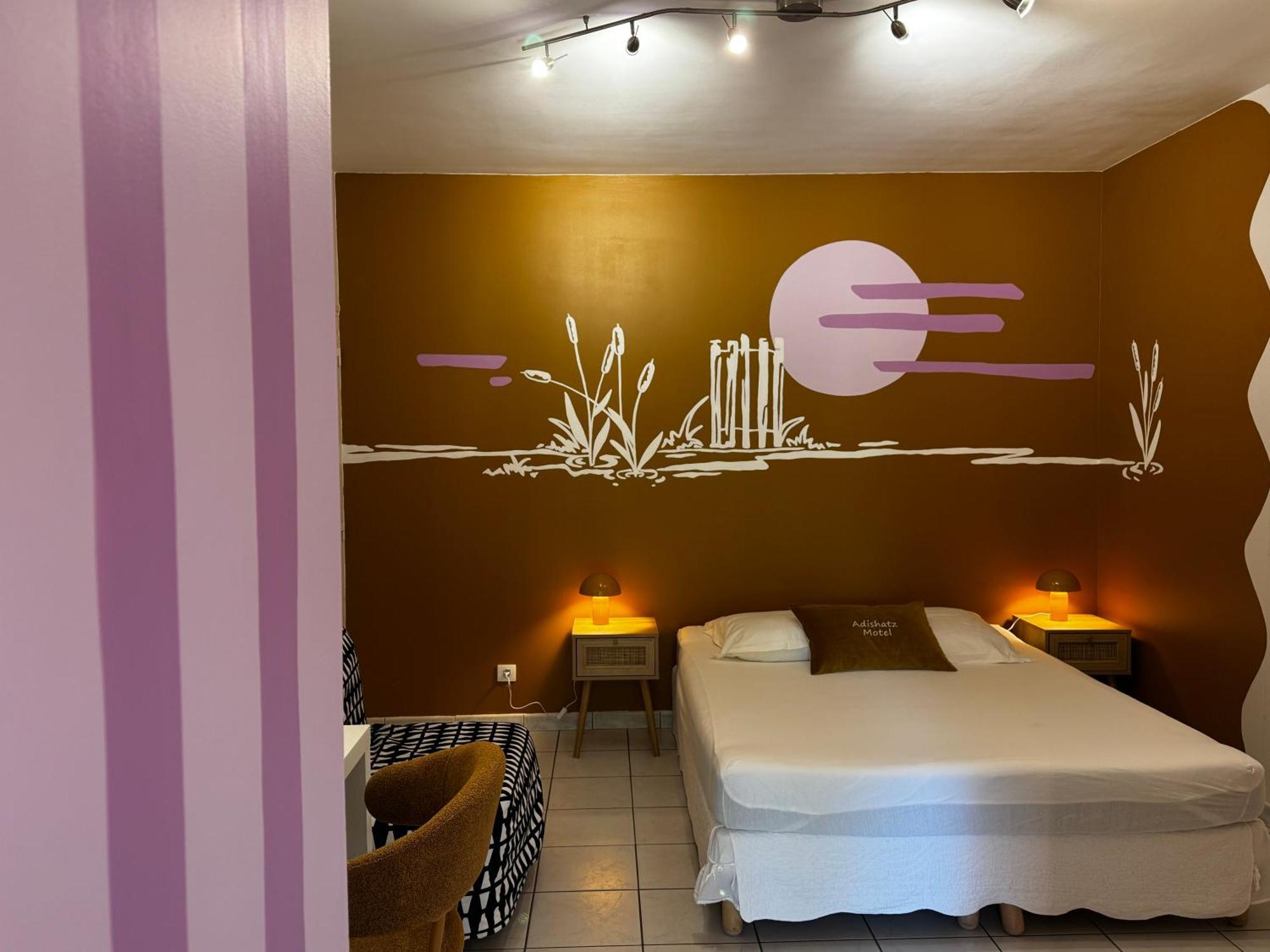 Triple Room,1765885321:JPEG