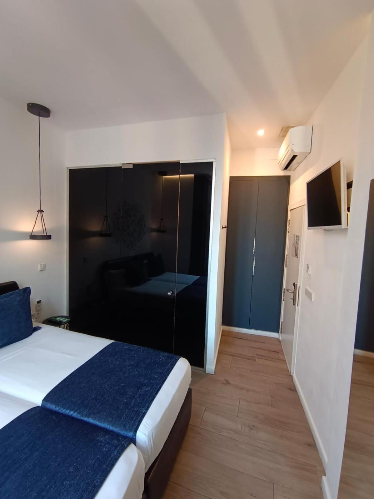 Standard Exterior Twin Room