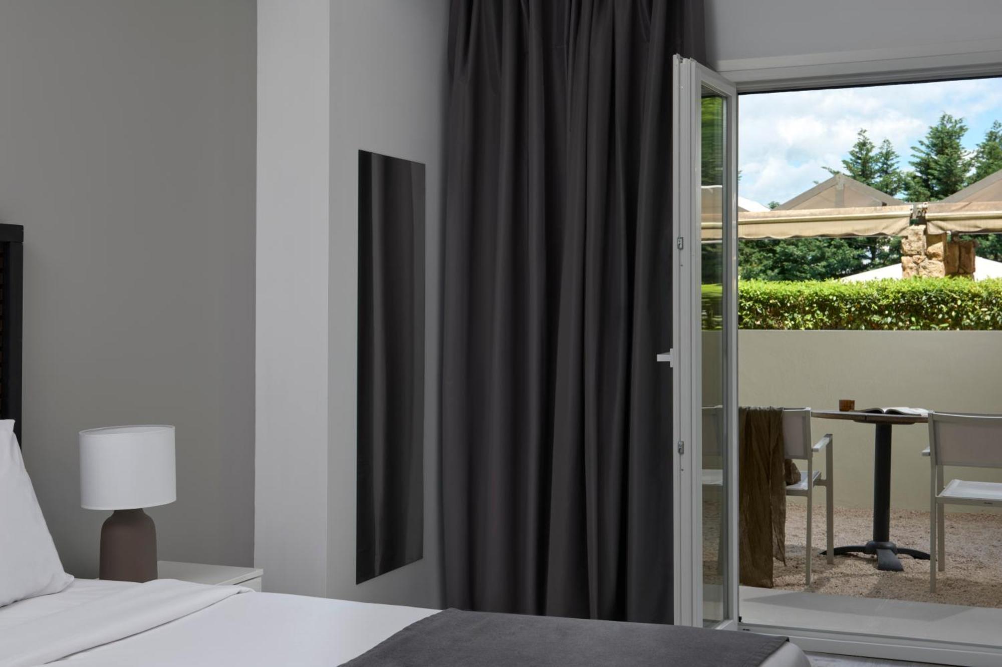Double or Twin Room Garden View